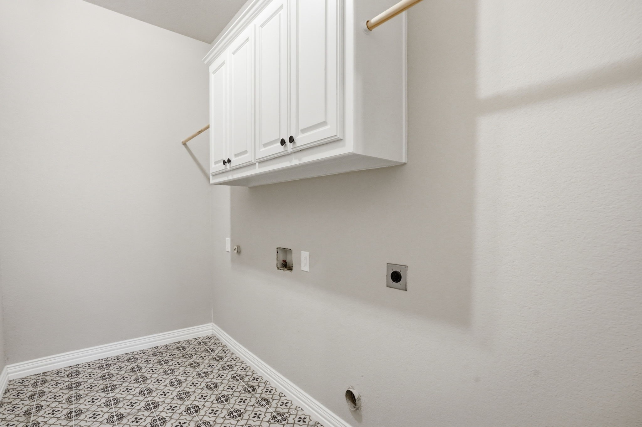2500 Lakewood Court