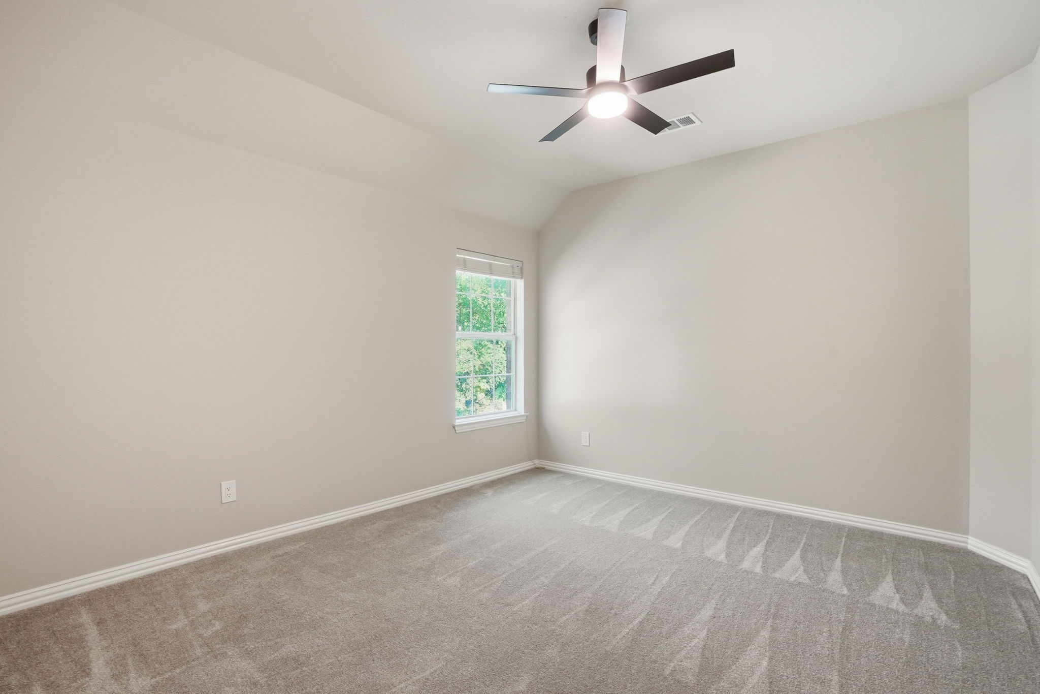 2500 Lakewood Court