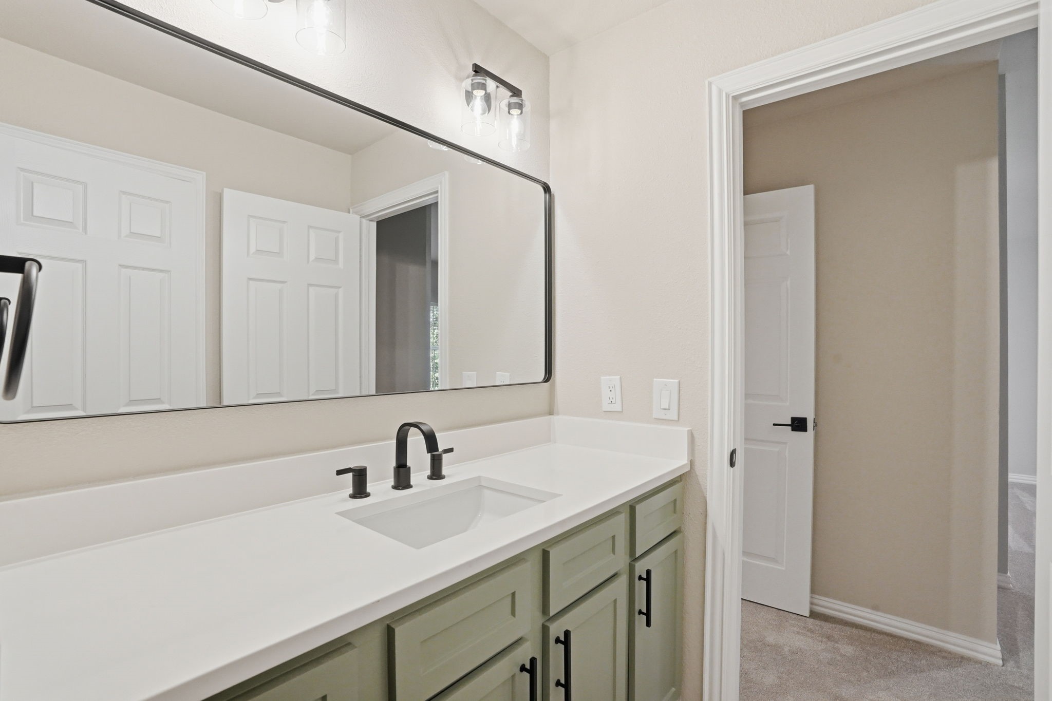 2500 Lakewood Court