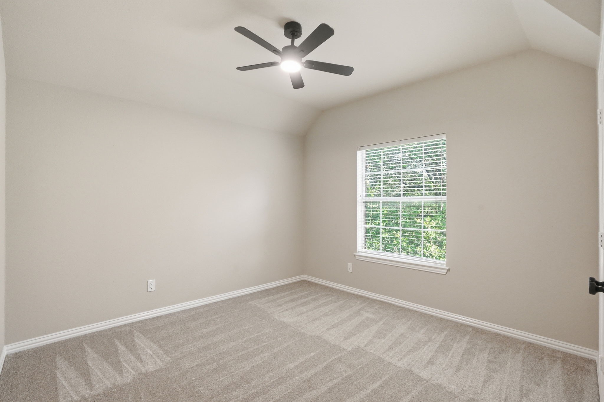 2500 Lakewood Court