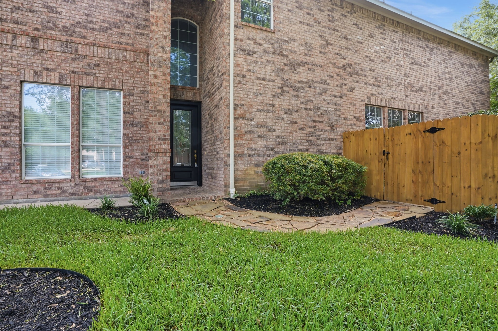 2500 Lakewood Court