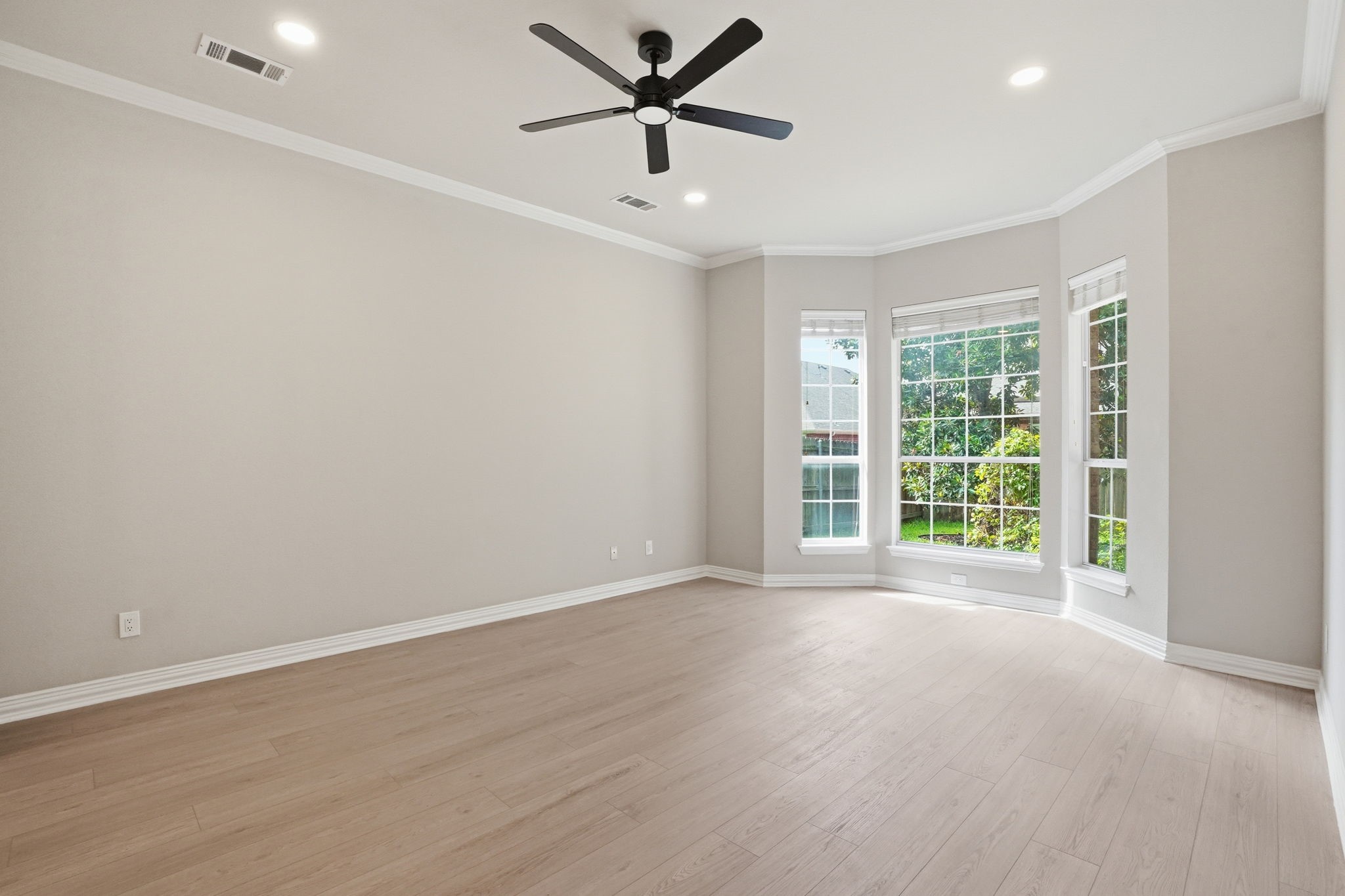2500 Lakewood Court