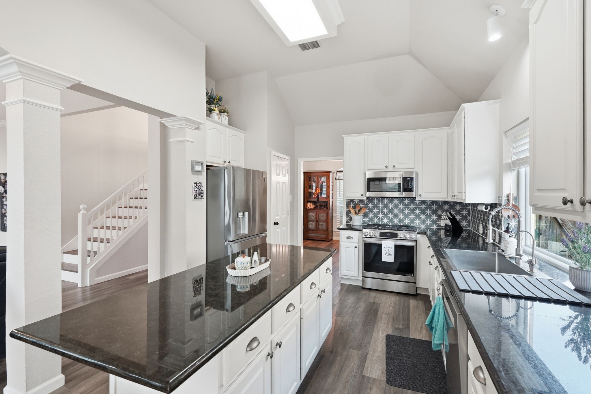 1616 Suncrest Drive