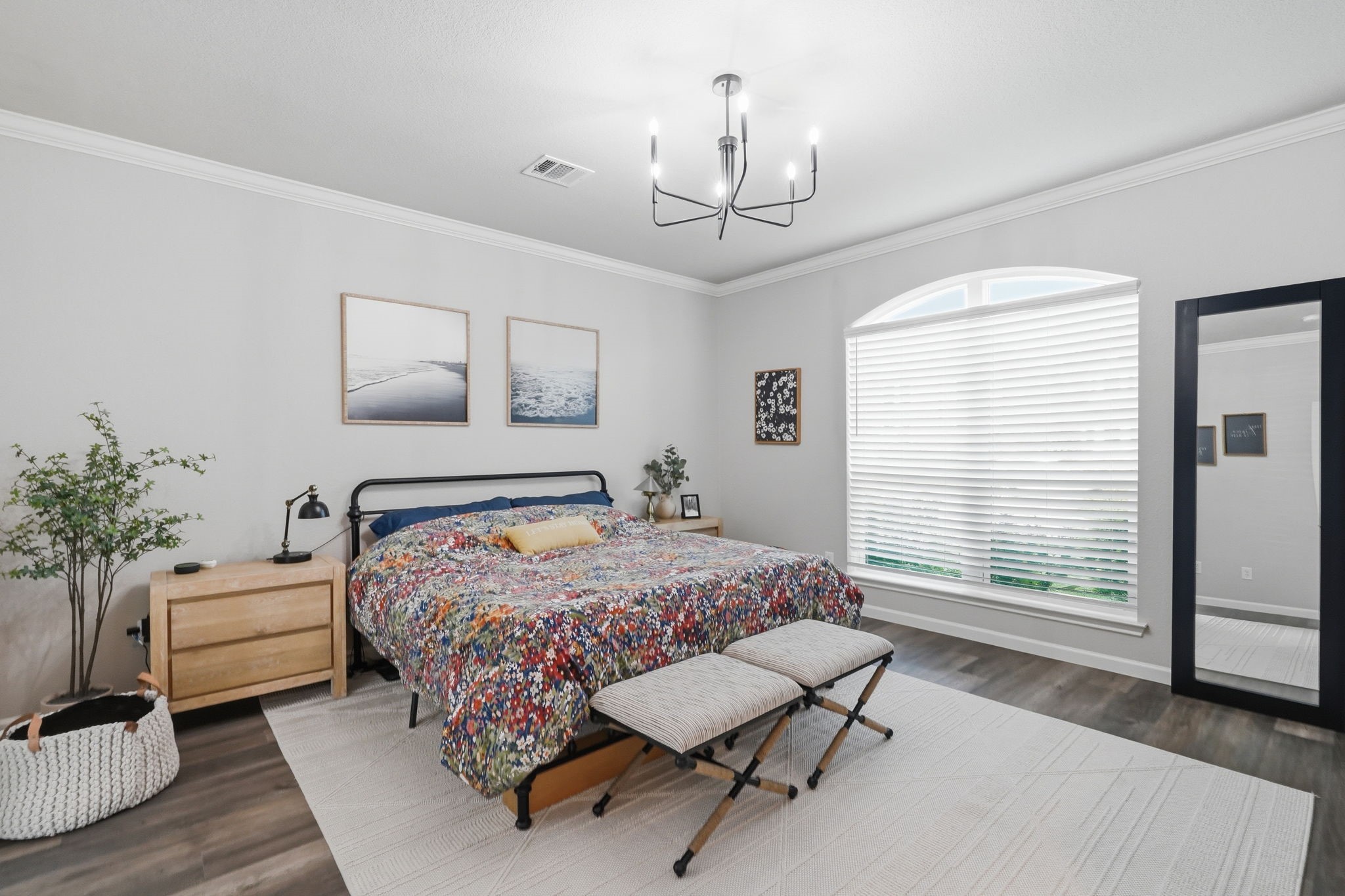1616 Suncrest Drive
