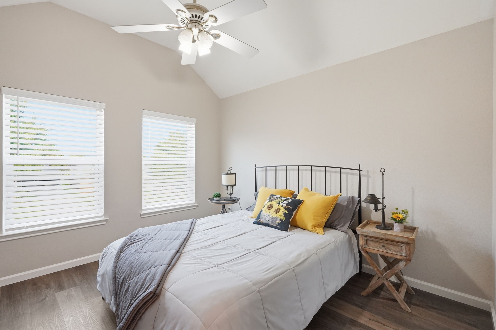 1616 Suncrest Drive