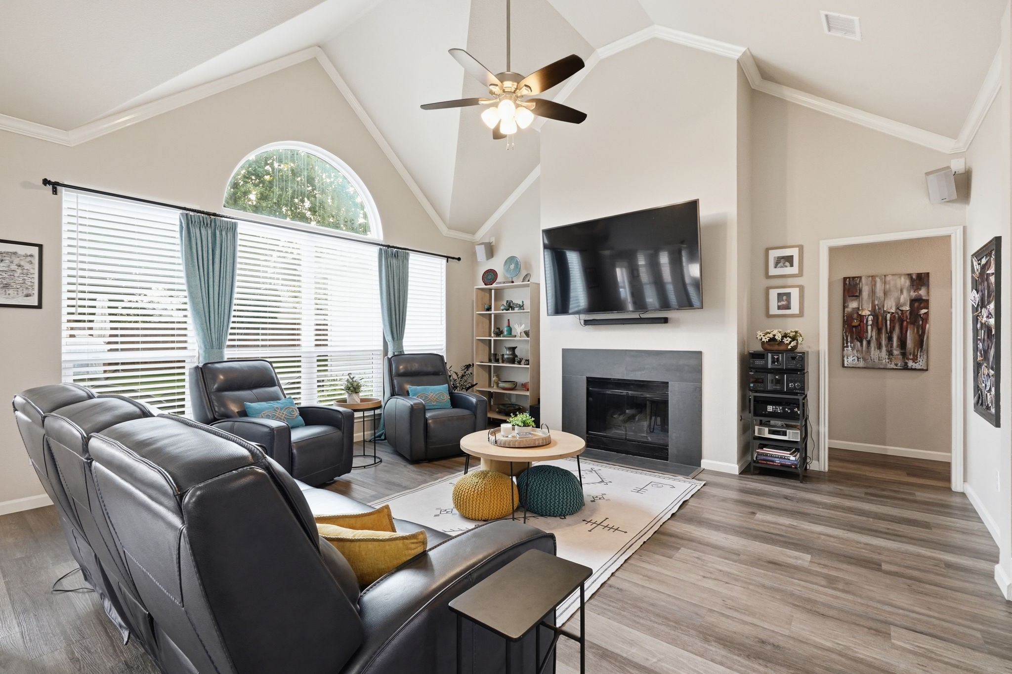 1616 Suncrest Drive