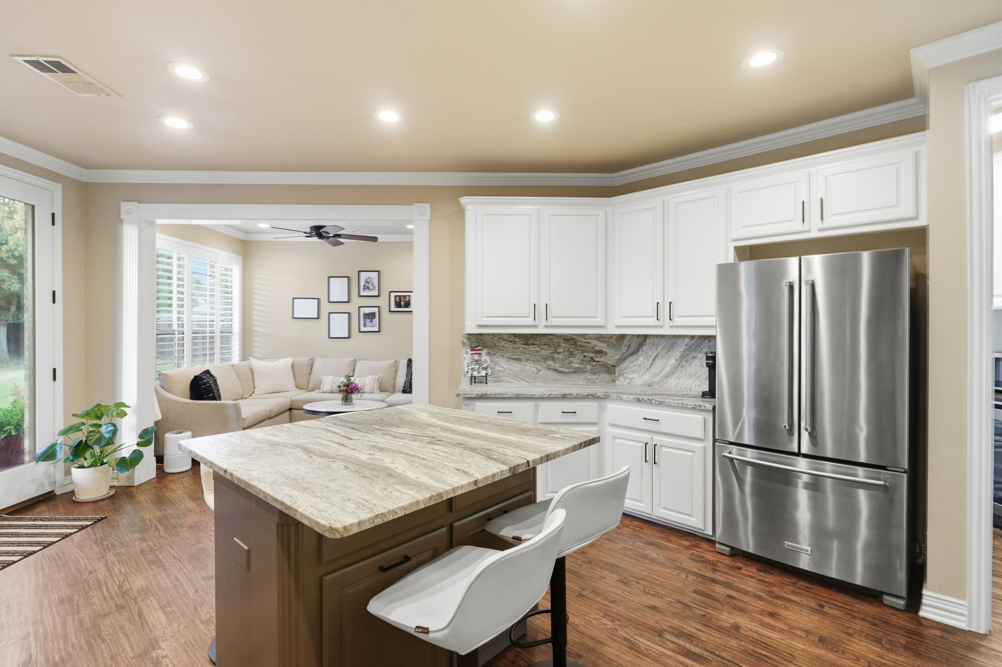 809 Weybridge Lane