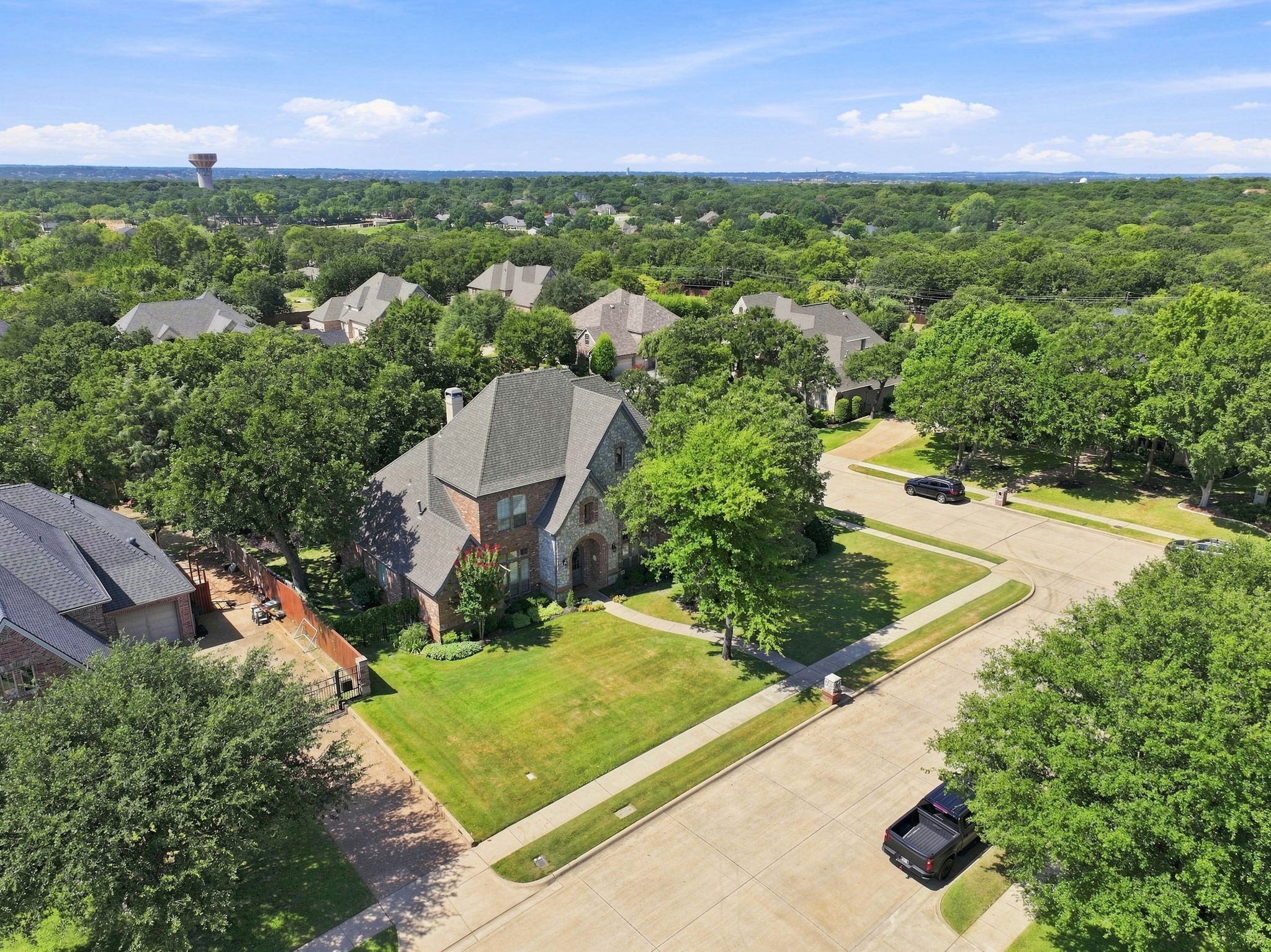 2312 Bridgewood Drive
