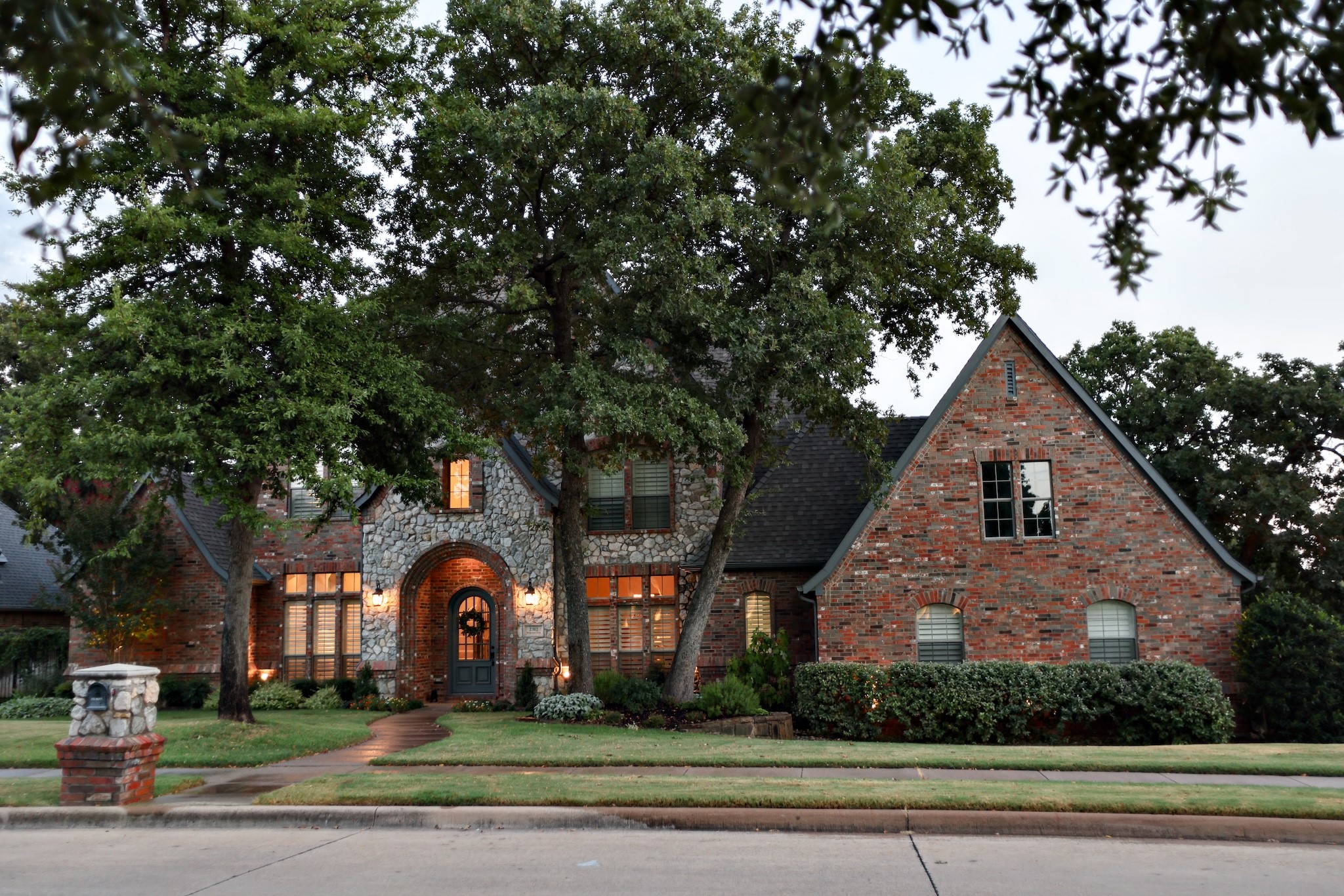 2312 Bridgewood Drive