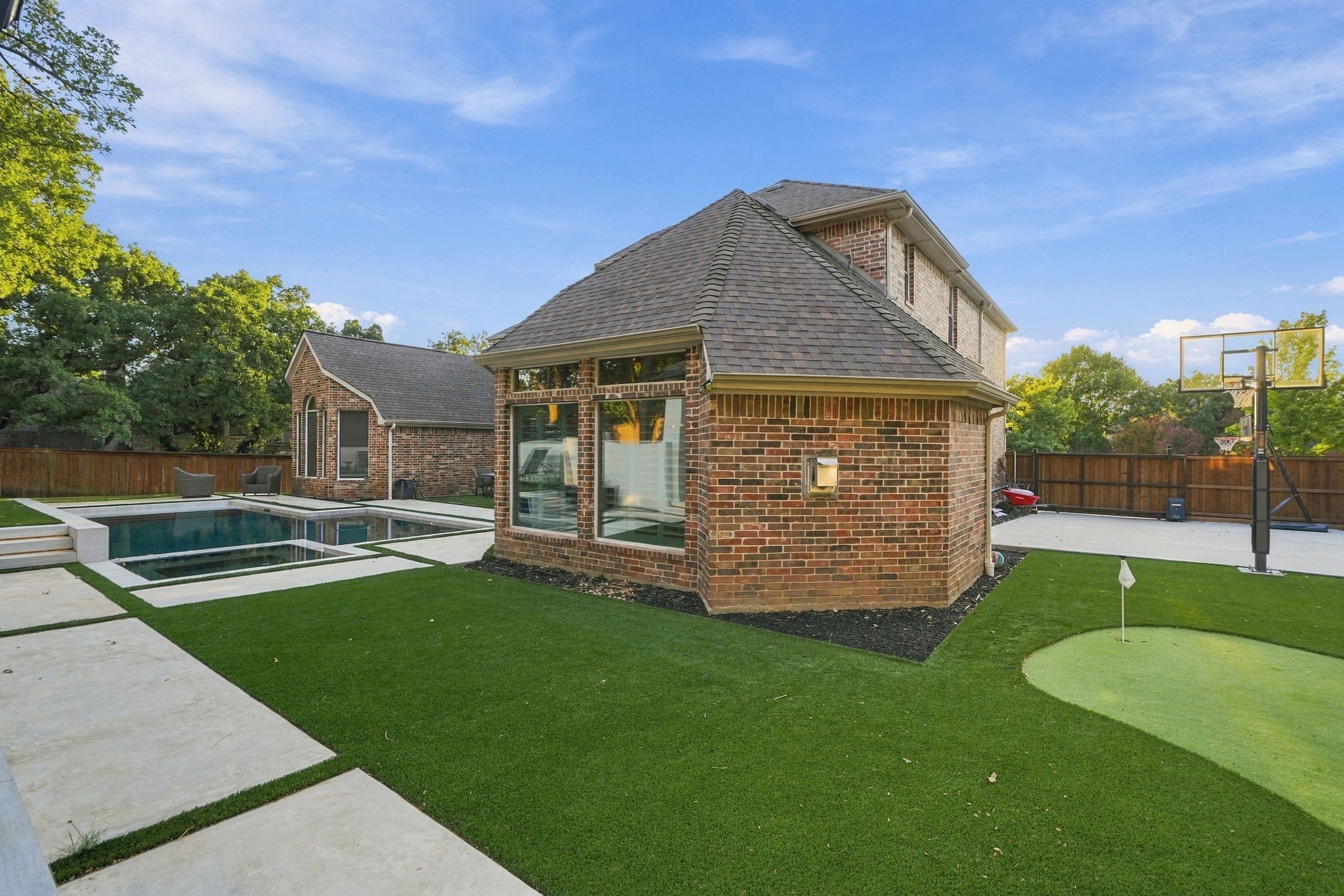 1211 Wellington Drive