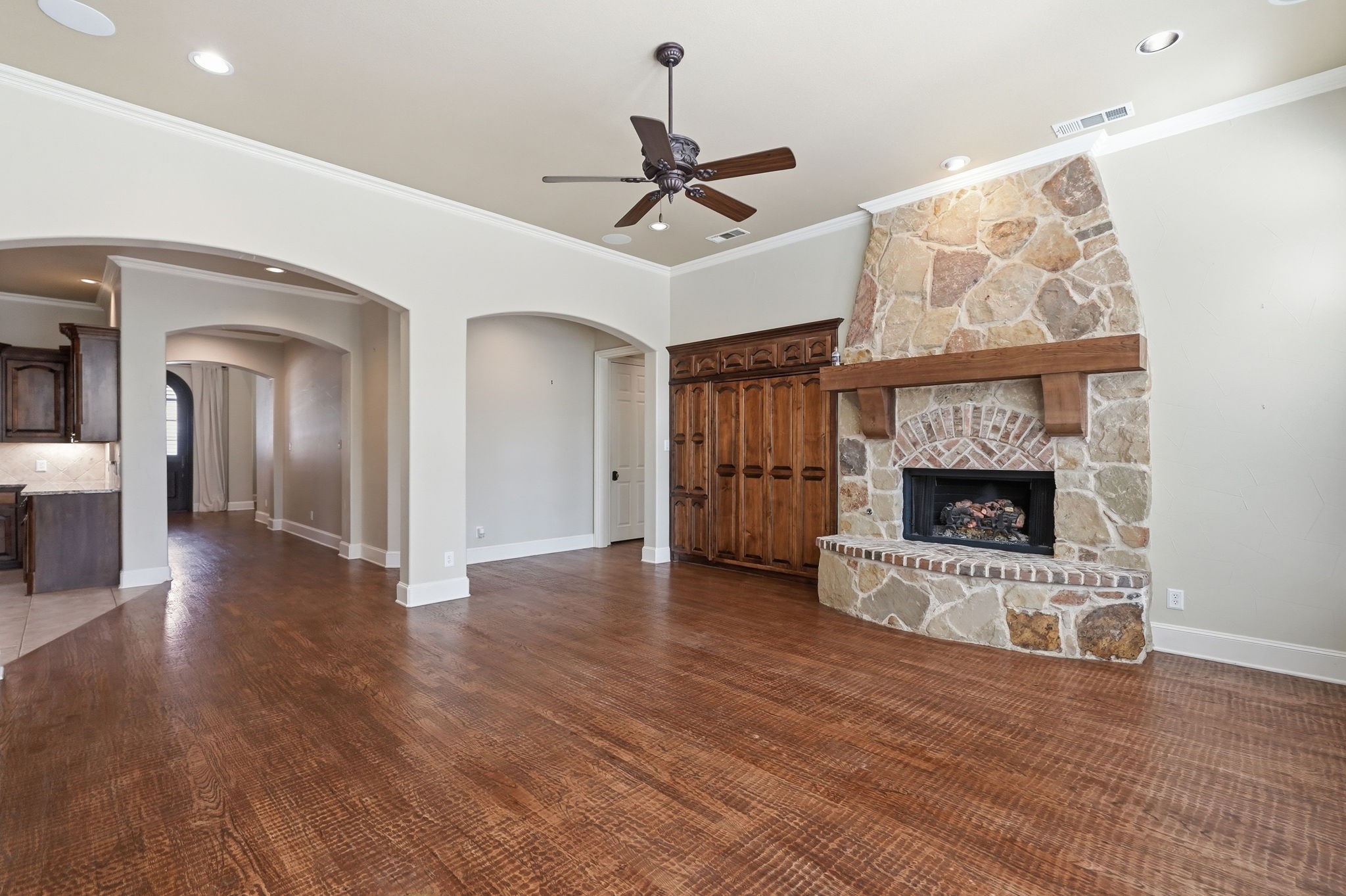 901 Sandy Trail