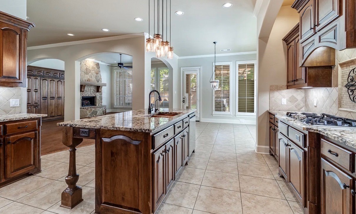 901 Sandy Trail
