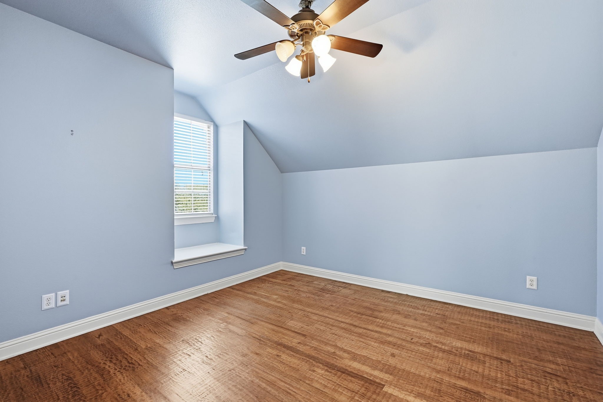901 Sandy Trail