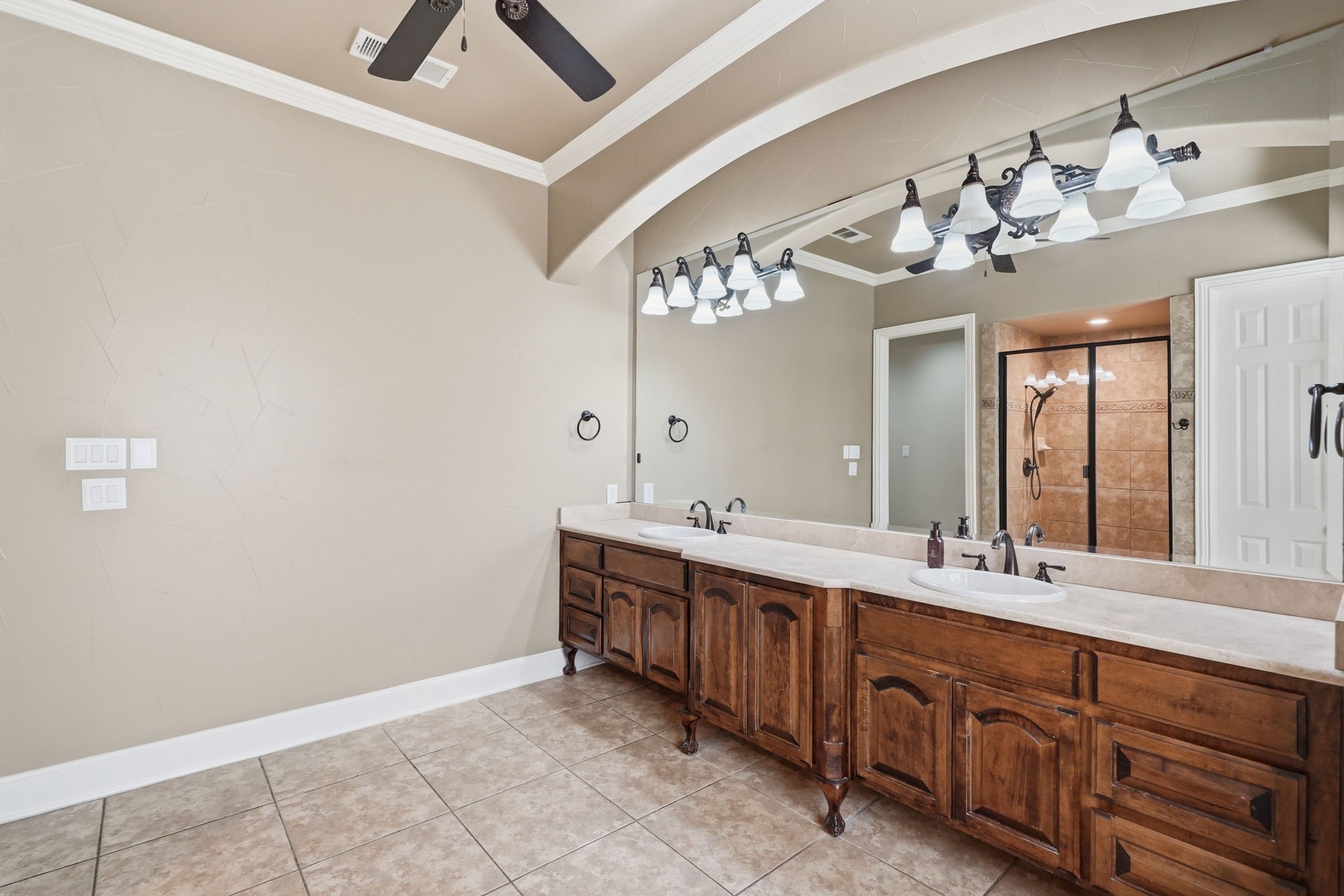 901 Sandy Trail