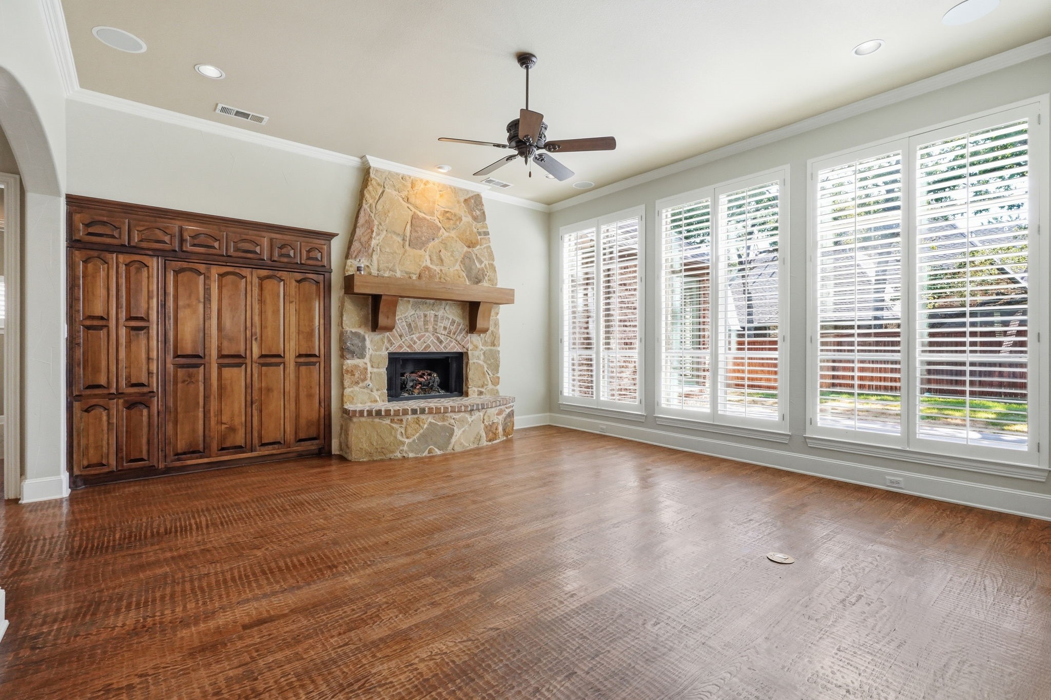 901 Sandy Trail