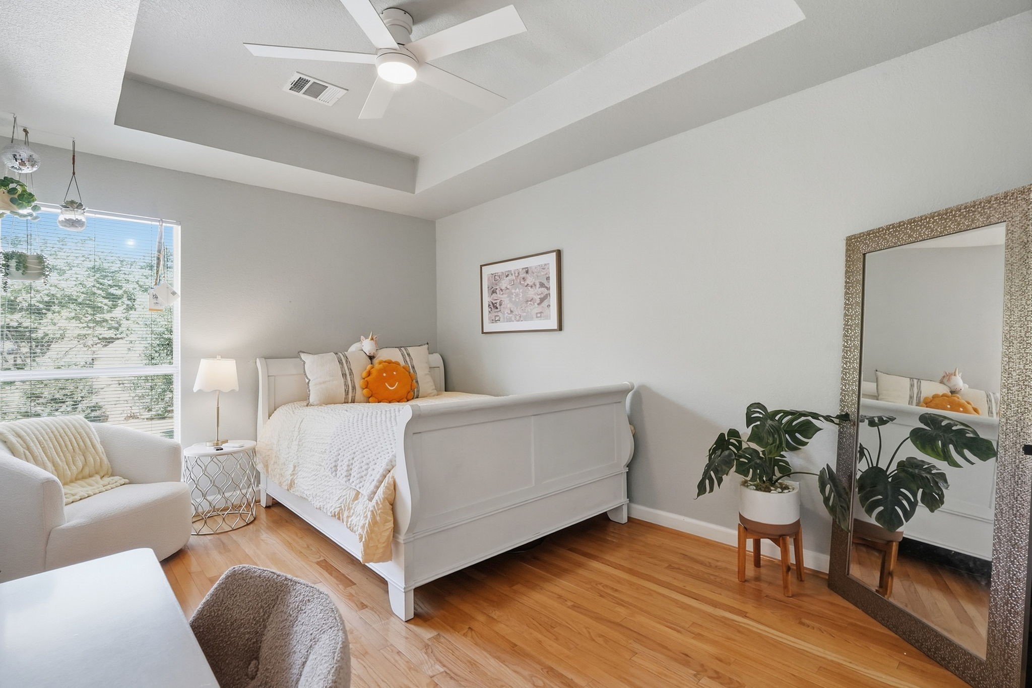 402 Southridge Lakes Parkway