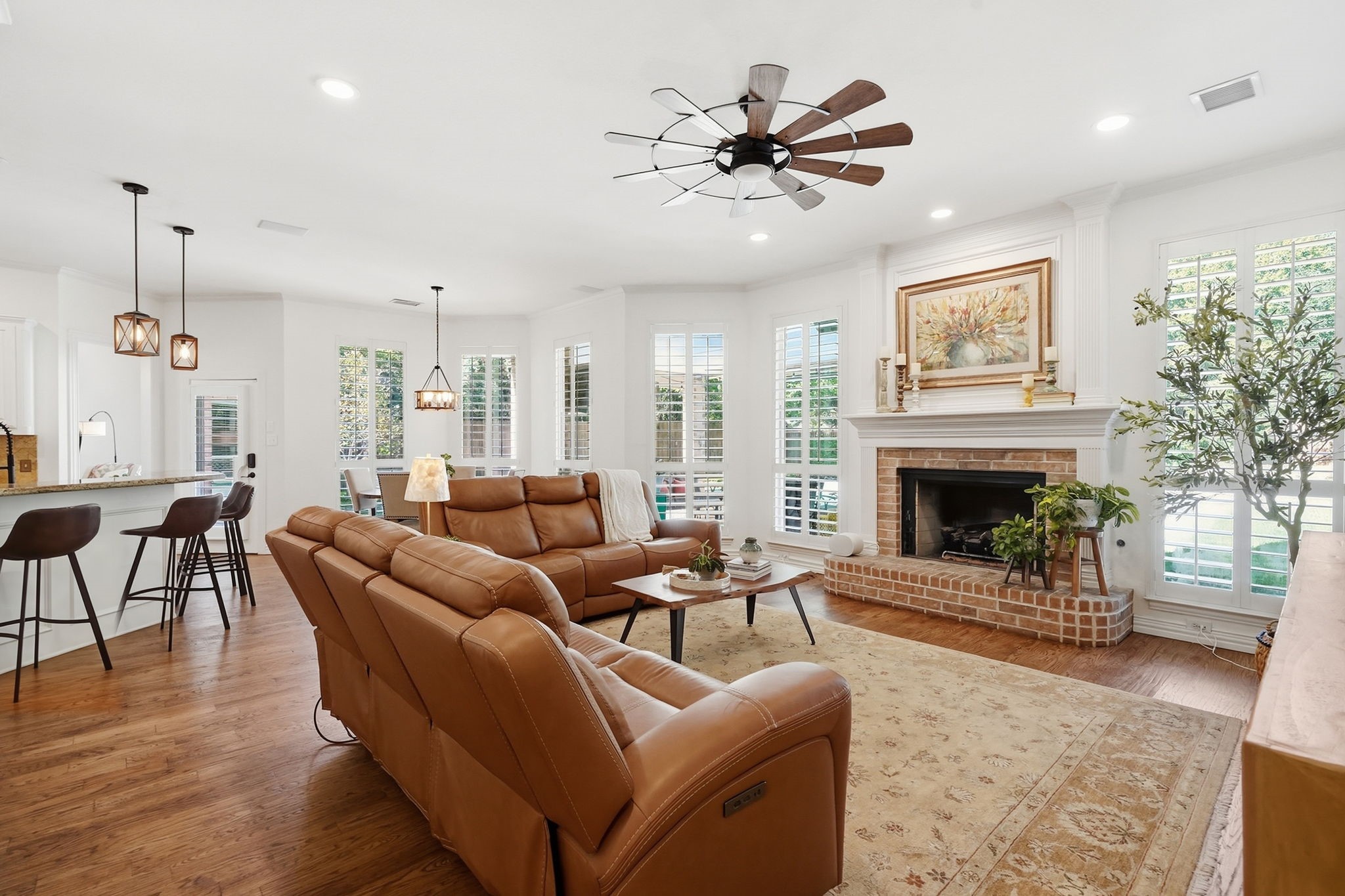 402 Southridge Lakes Parkway