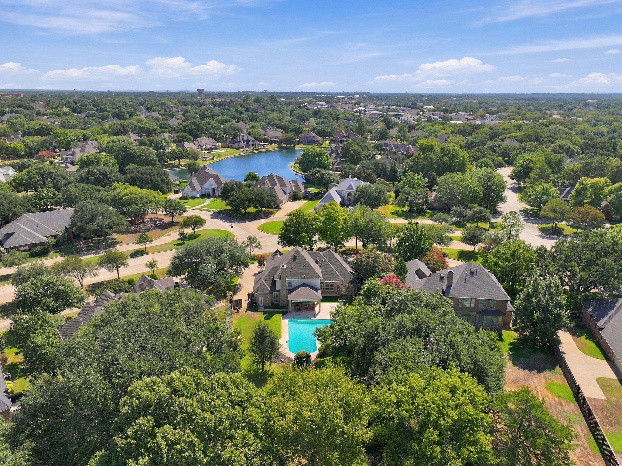 402 Southridge Lakes Parkway