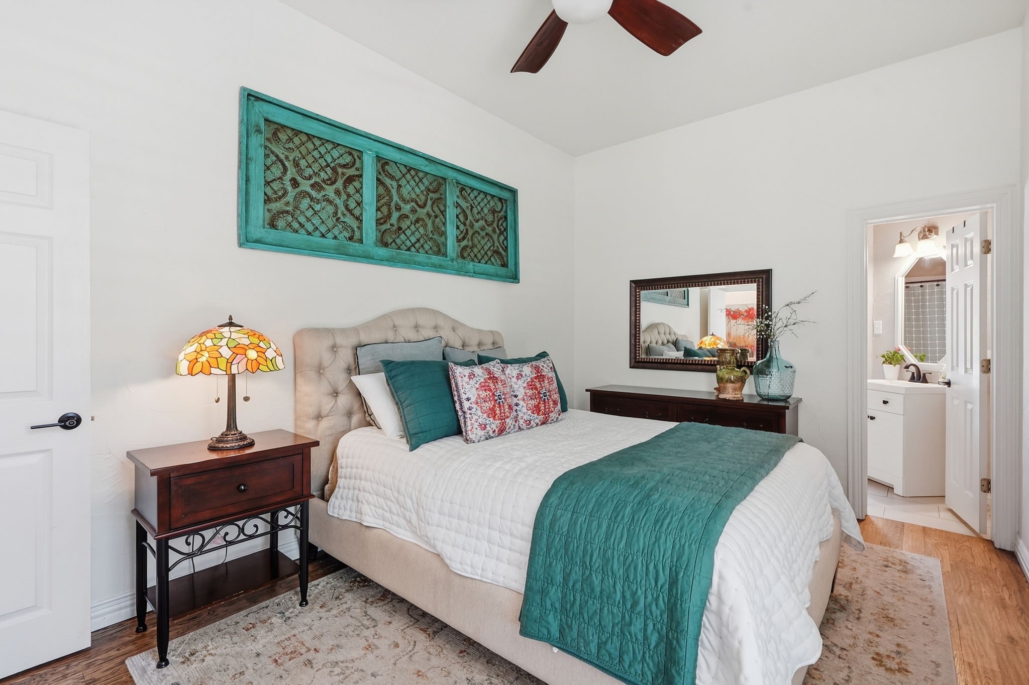 402 Southridge Lakes Parkway