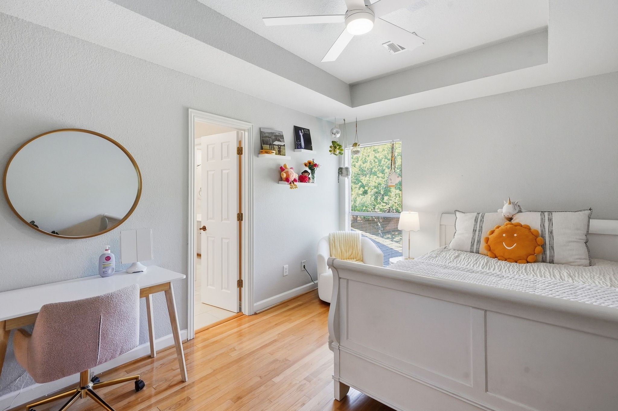 402 Southridge Lakes Parkway