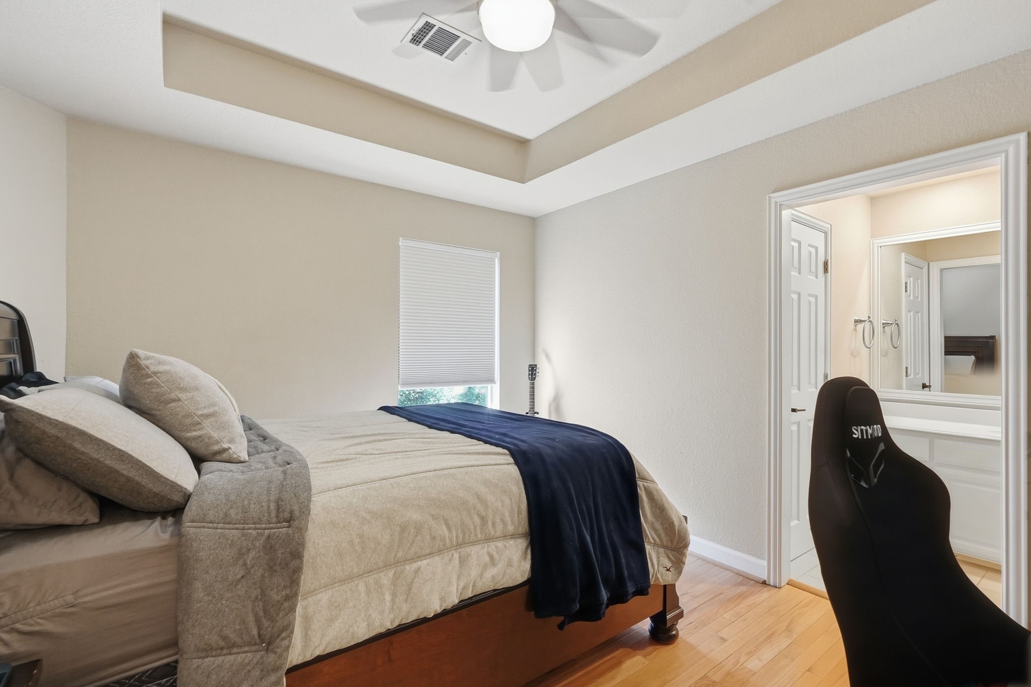 402 Southridge Lakes Parkway