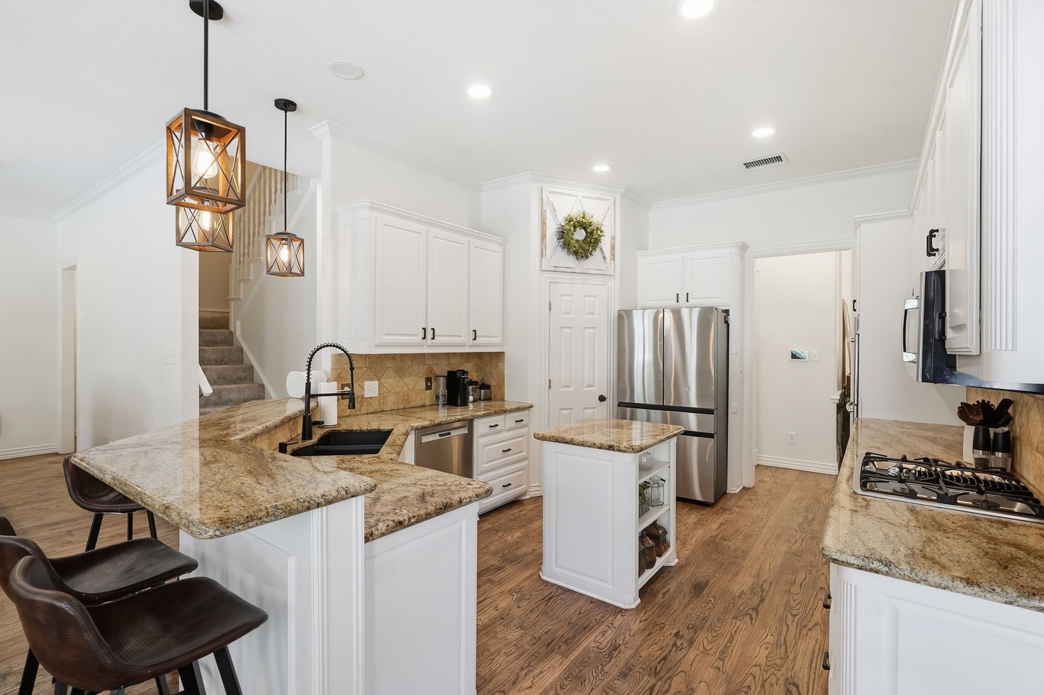 402 Southridge Lakes Parkway