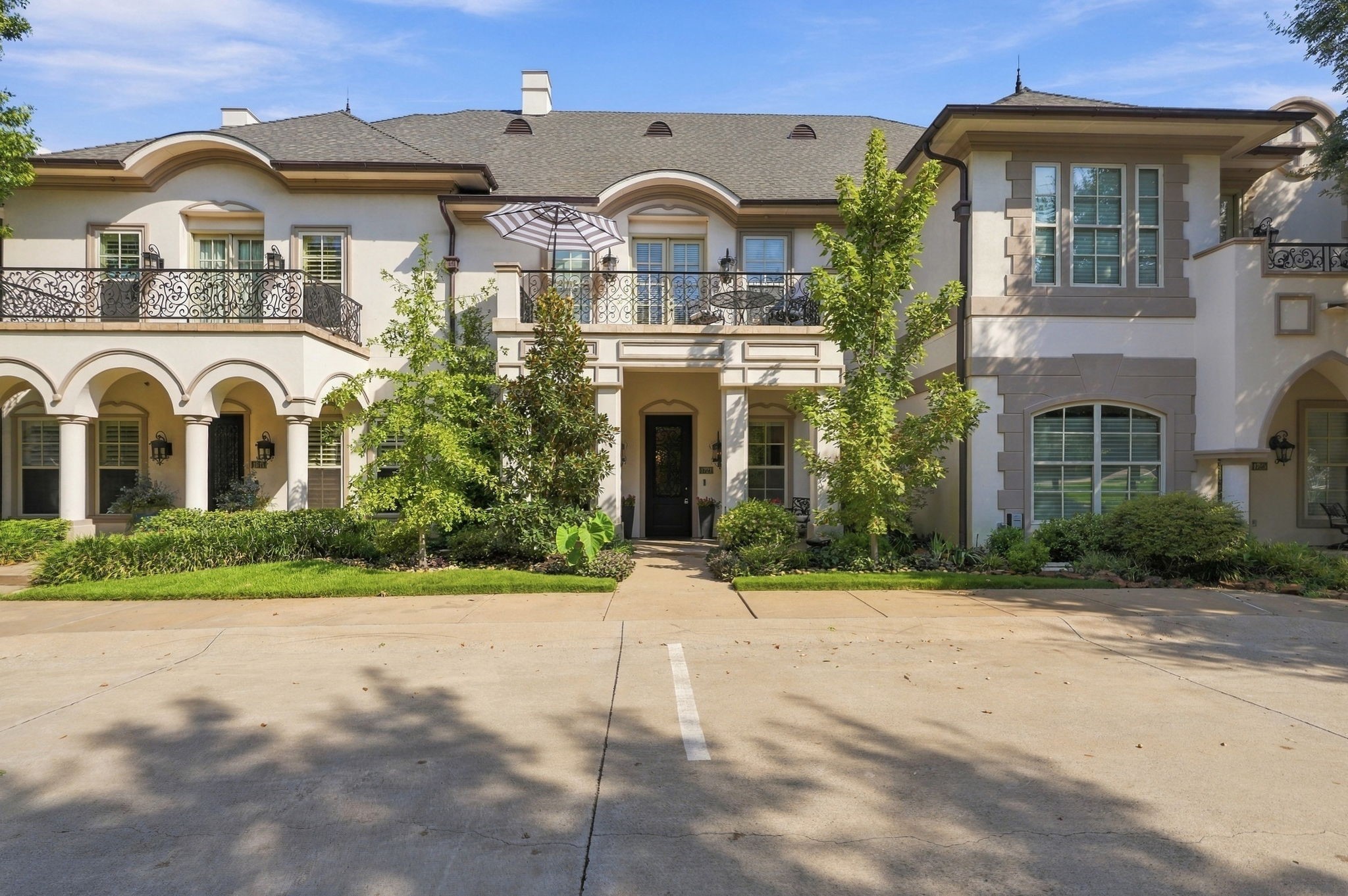 1721 Fountain Pass Drive