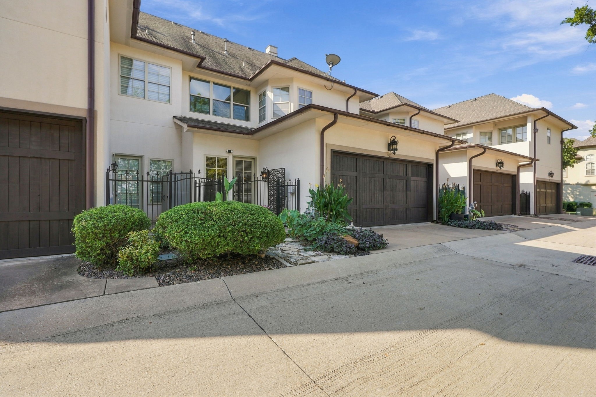 1721 Fountain Pass Drive