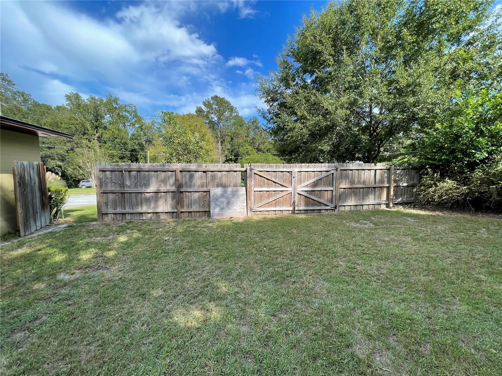 3925 NW 48TH PL