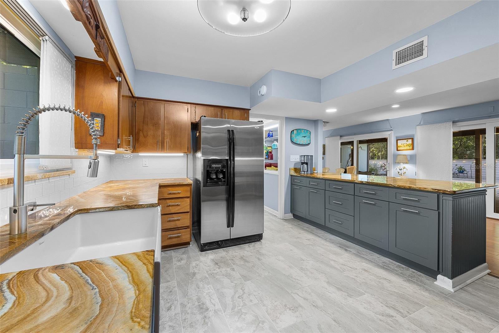 1920 NW 24TH ST
