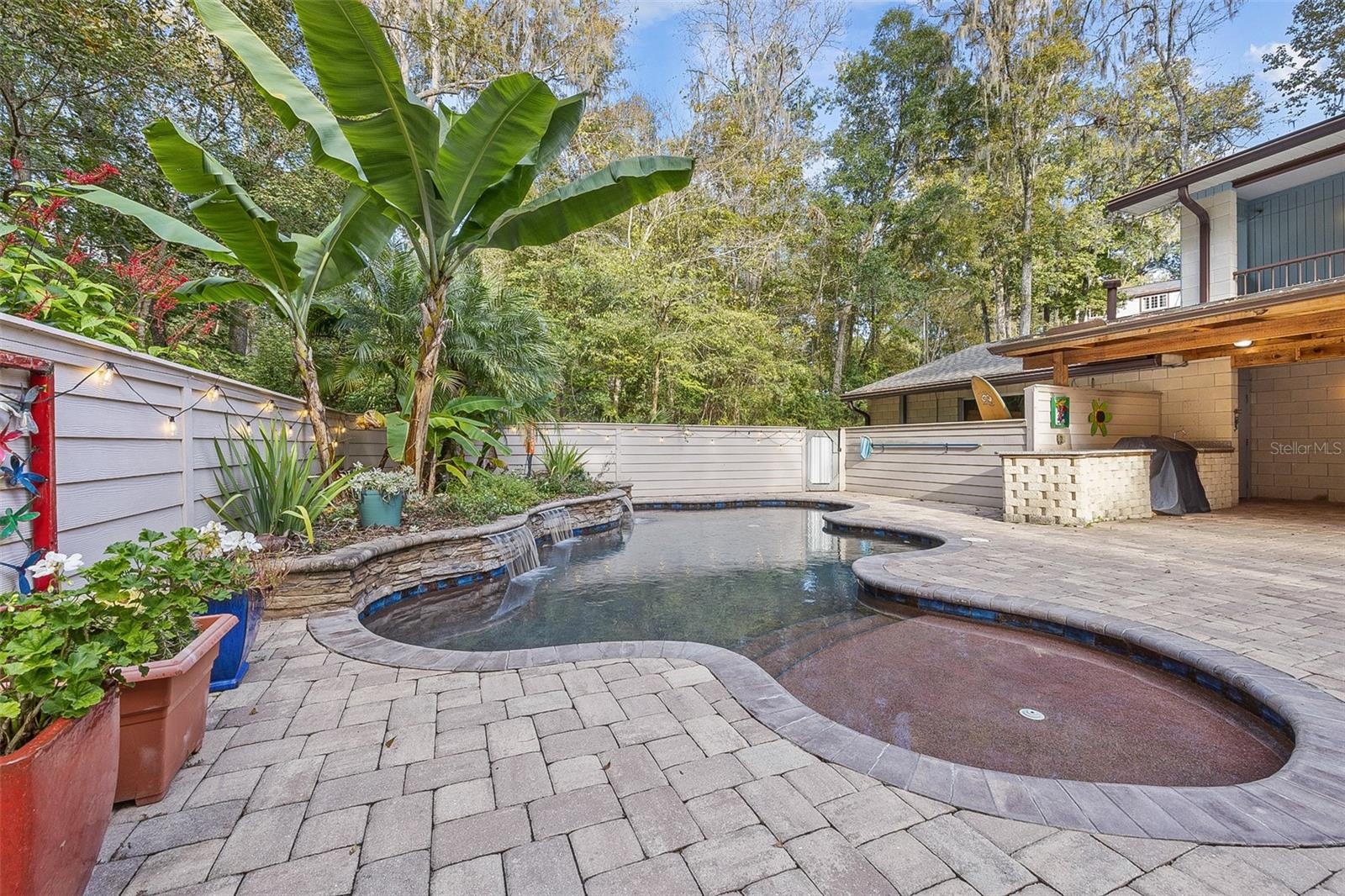 1920 NW 24TH ST