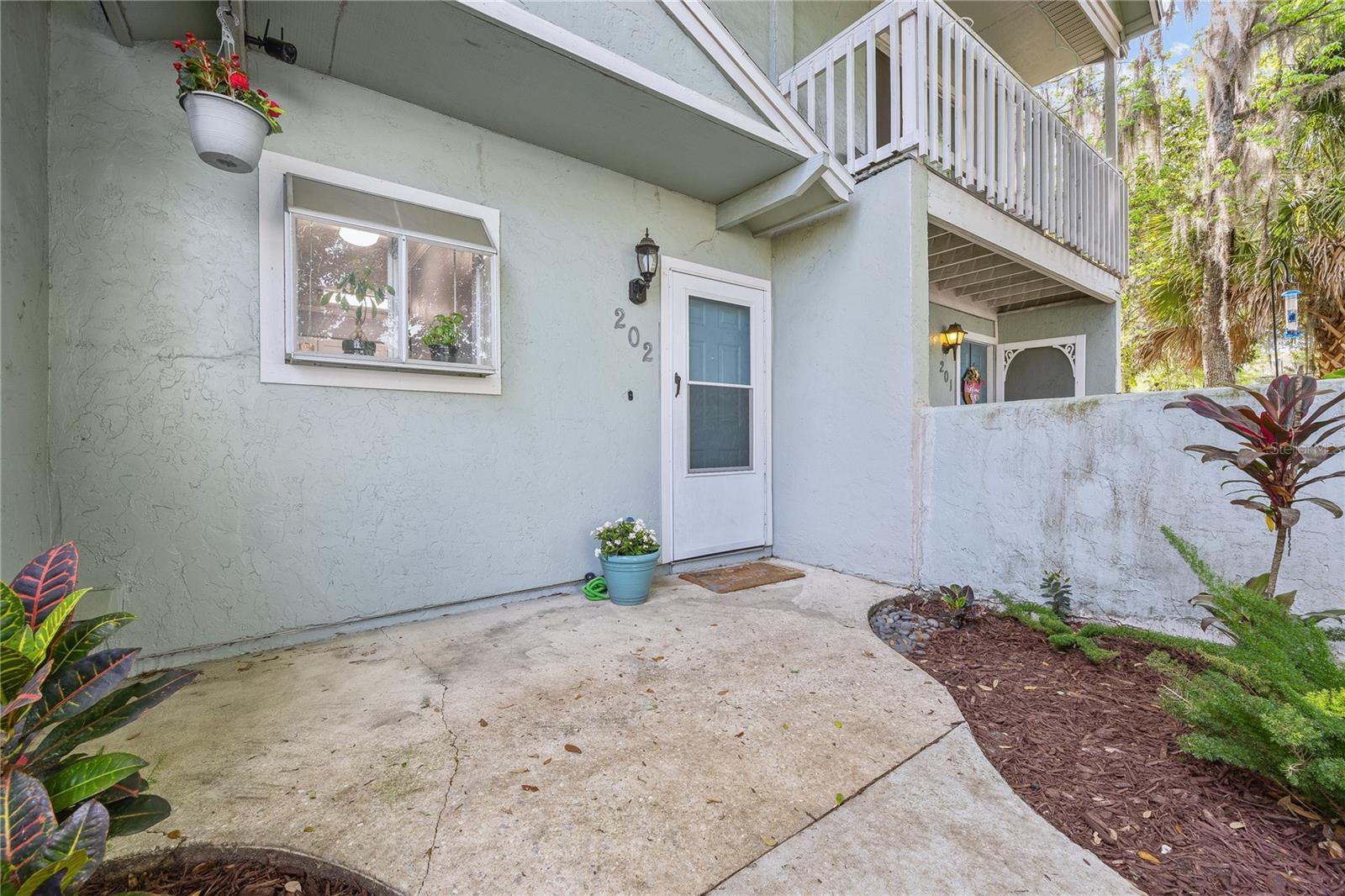 4411 SW 34TH ST #202