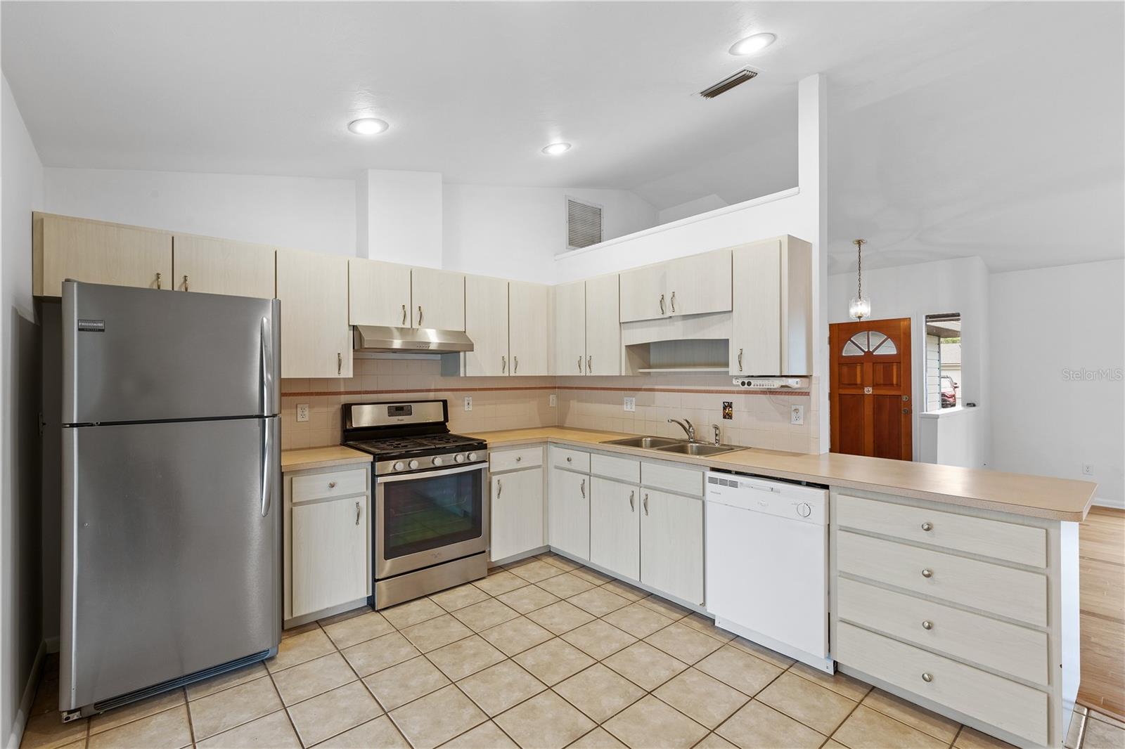 11035 NW 60TH DR