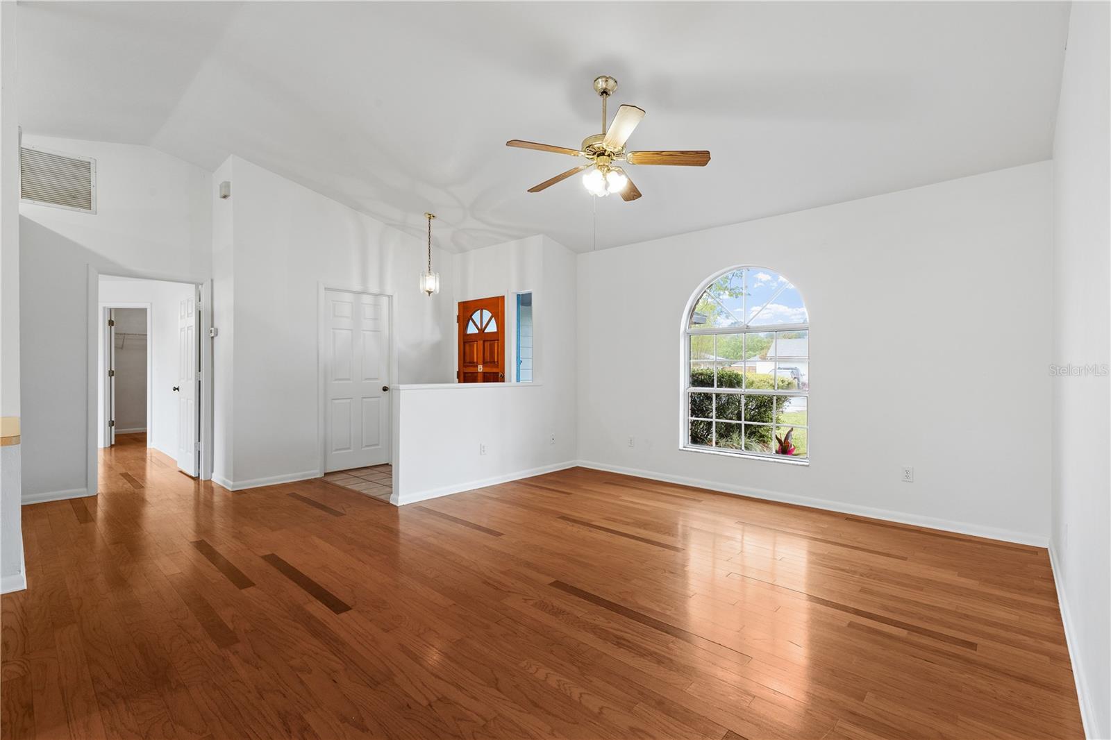 11035 NW 60TH DR