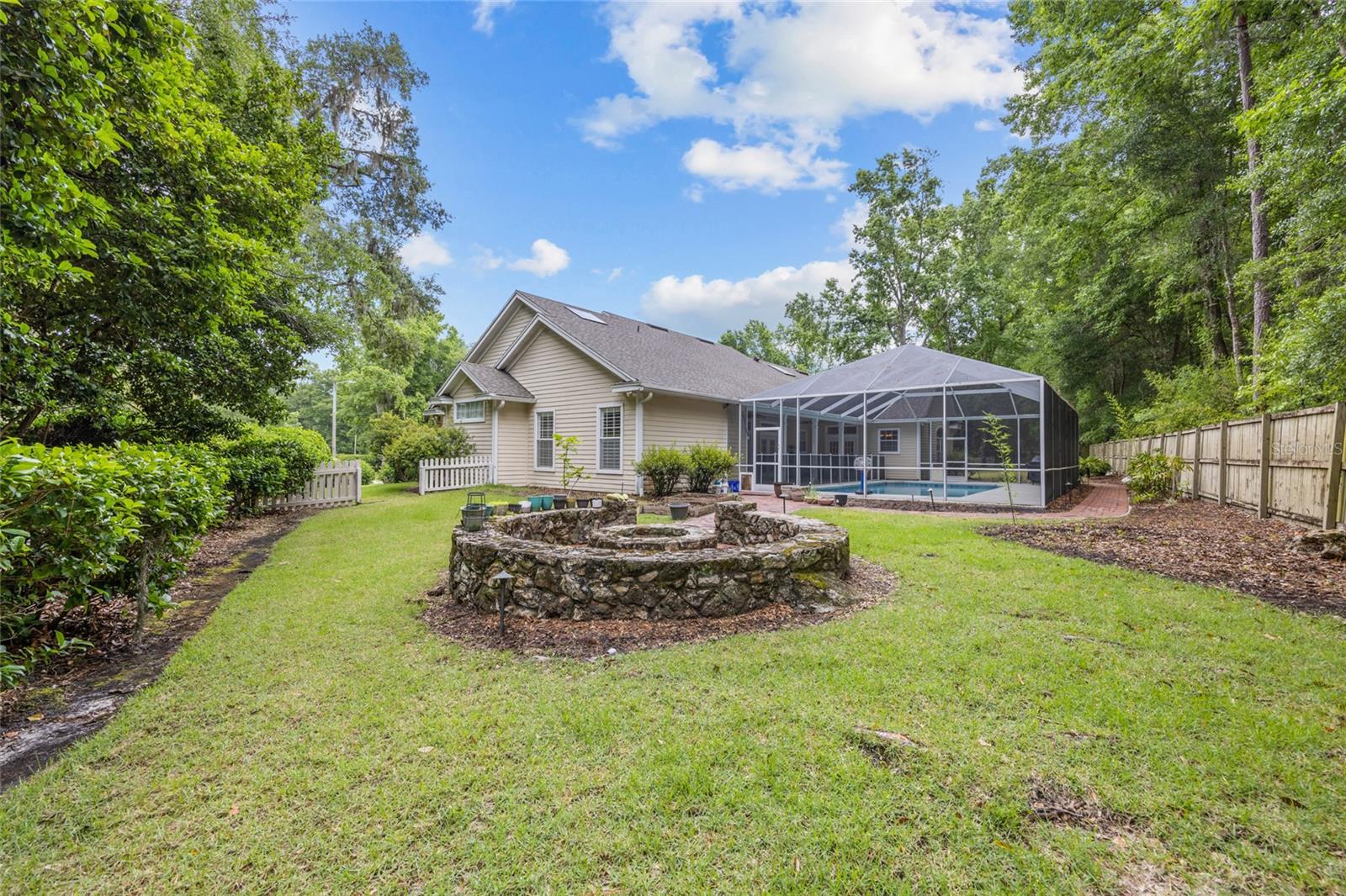 3929 SW 92ND TER