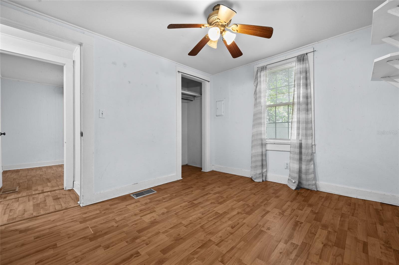 3220 NW 20TH ST