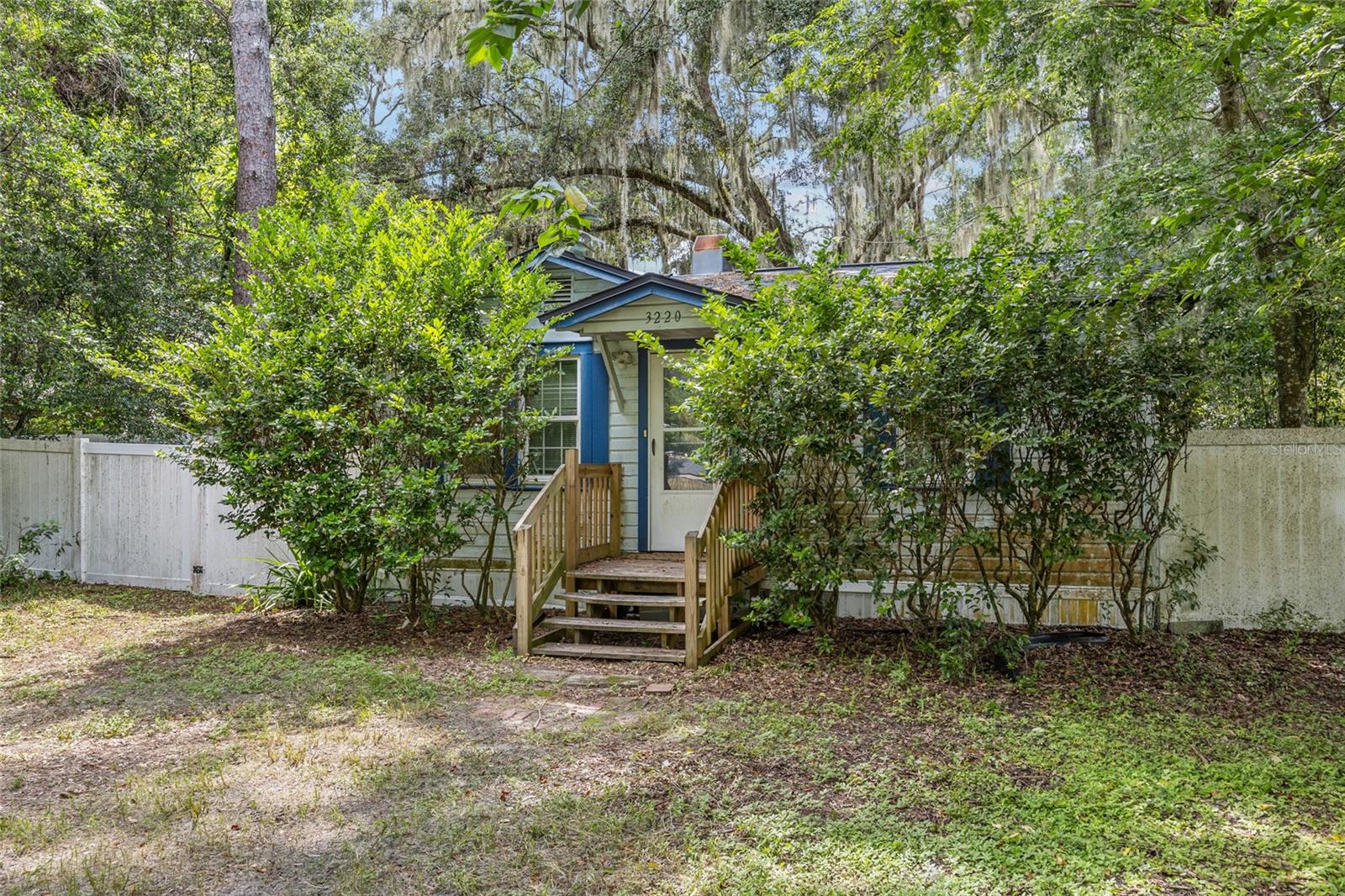 3220 NW 20TH ST