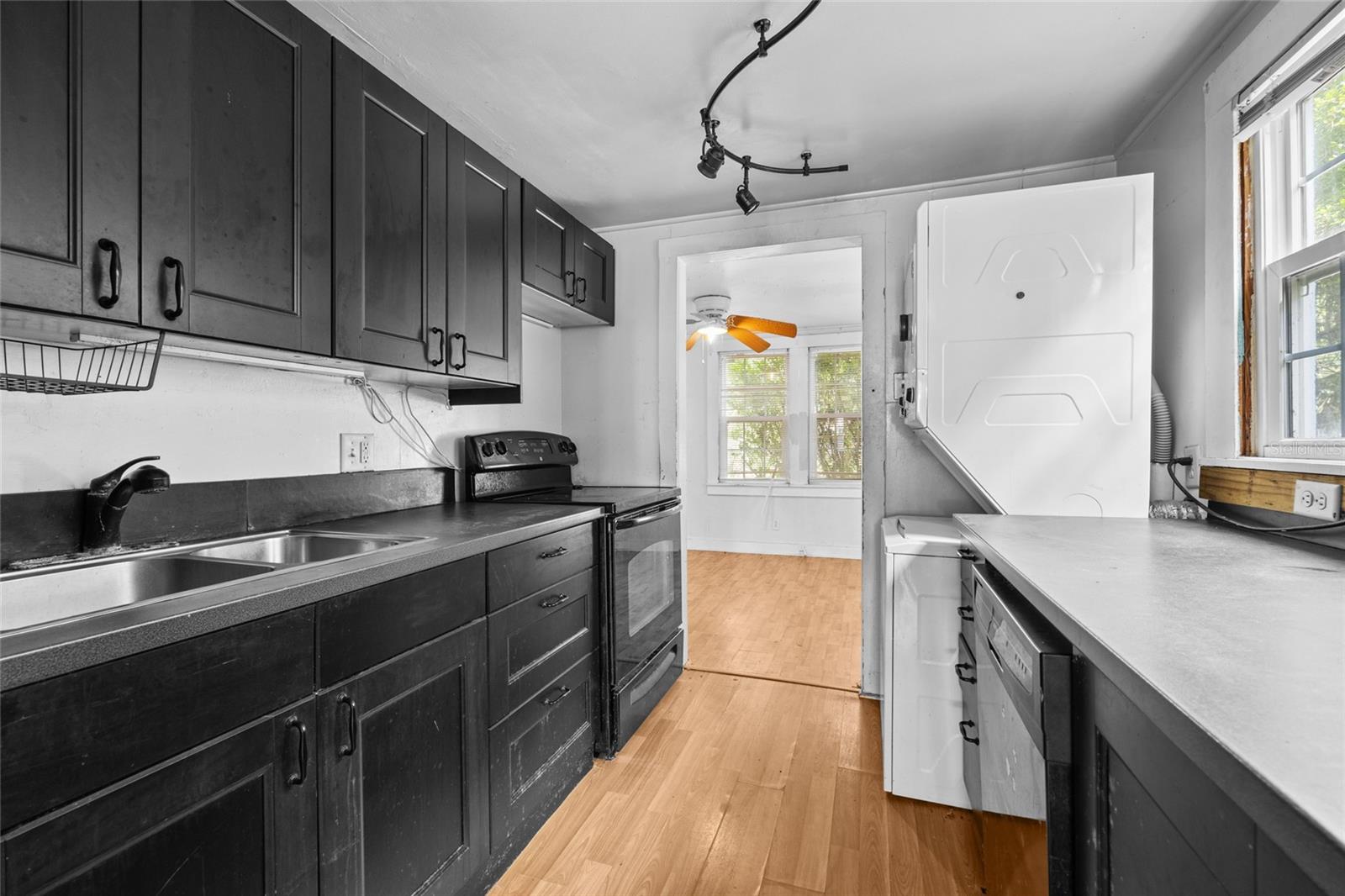 3220 NW 20TH ST