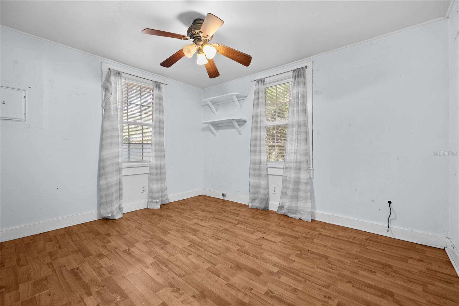 3220 NW 20TH ST