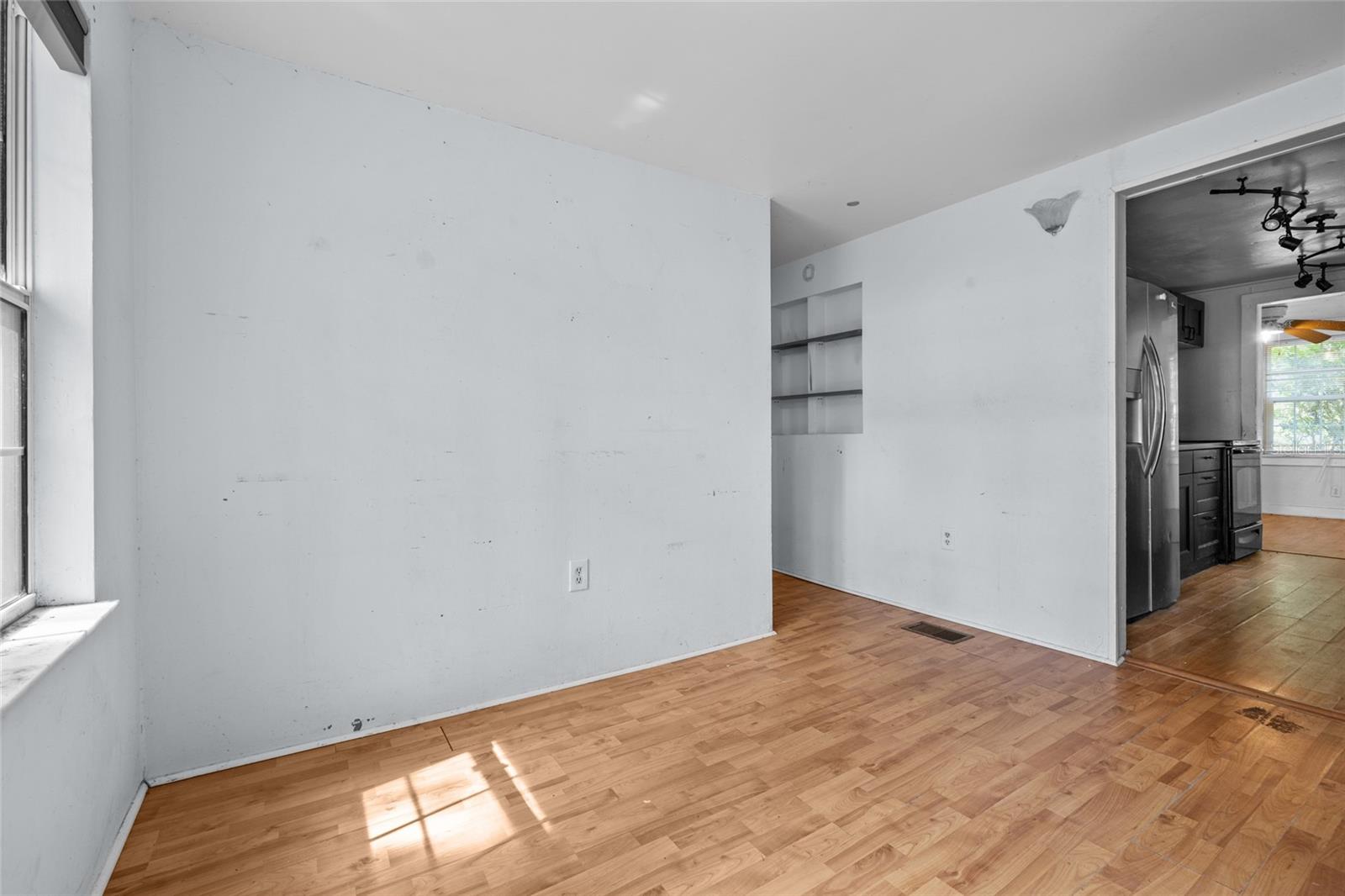 3220 NW 20TH ST