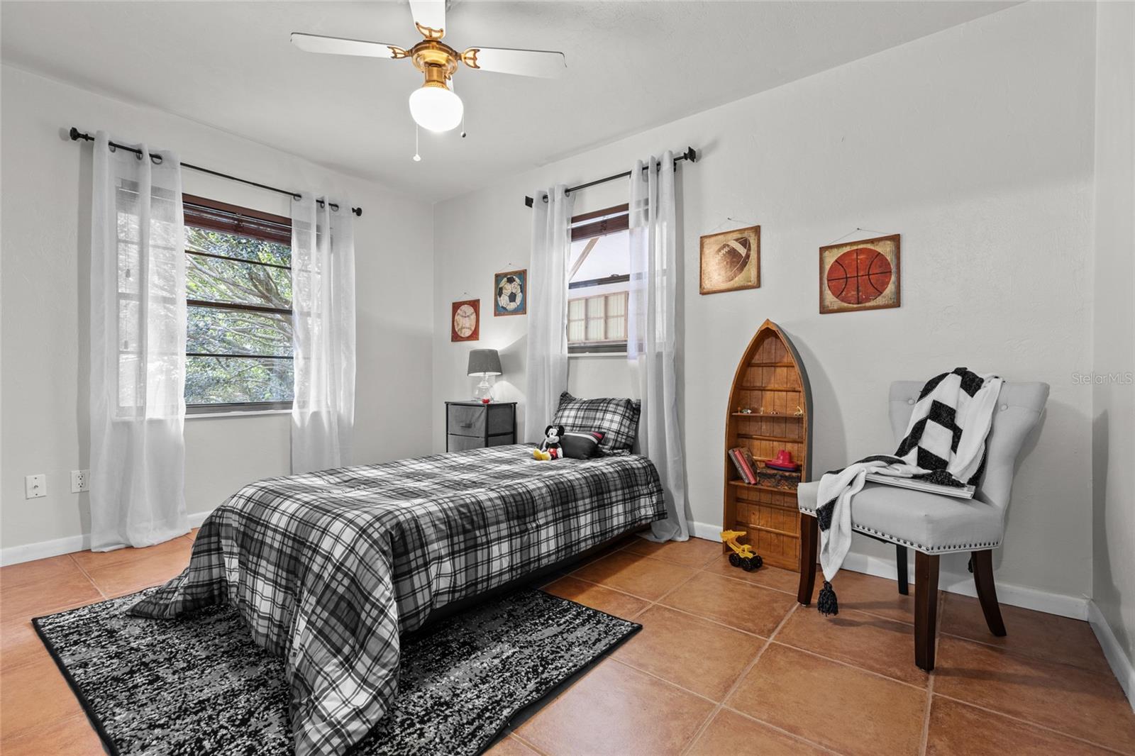 3201 NW 12TH TER