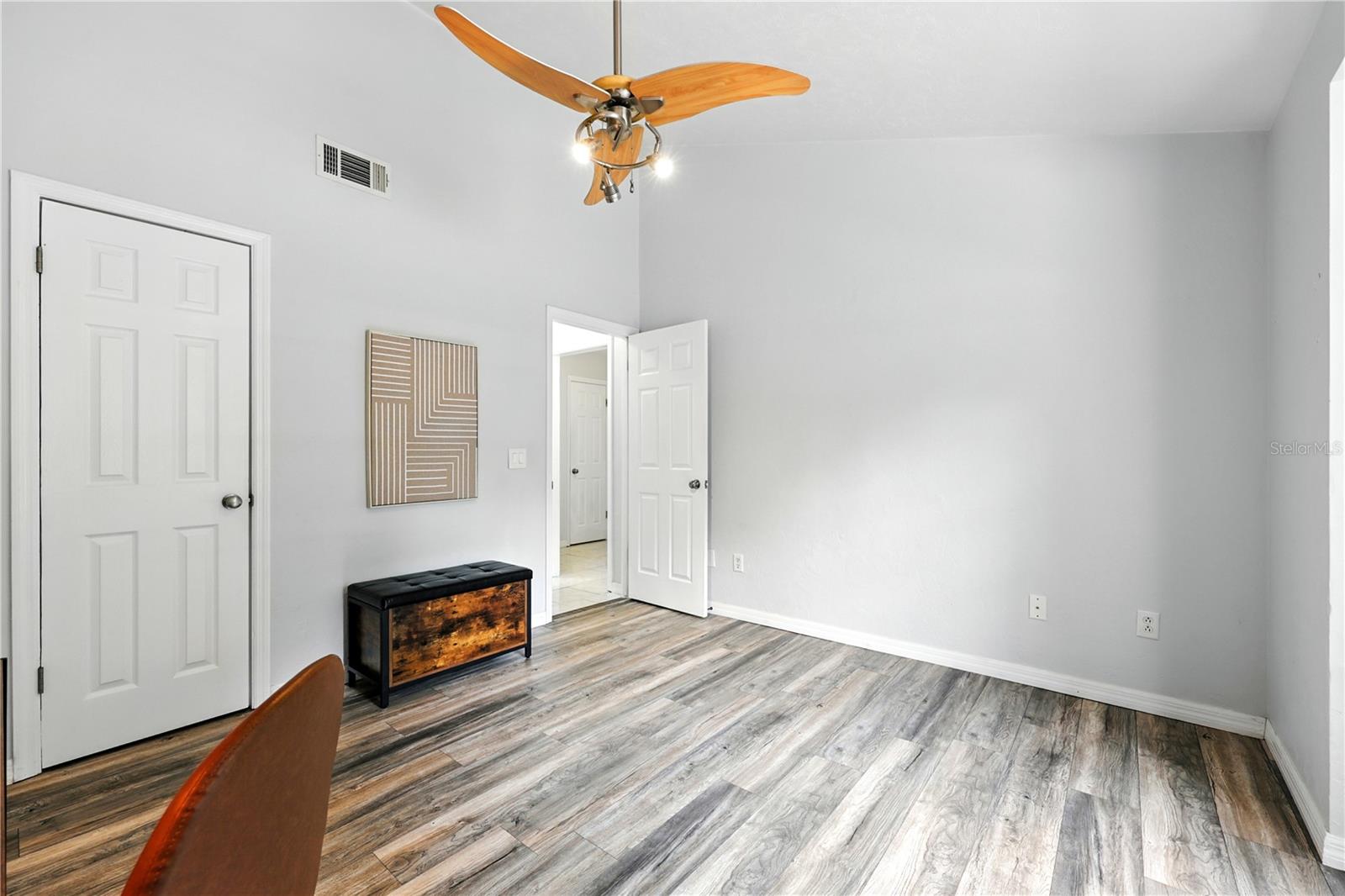 4943 NW 2ND PL #404