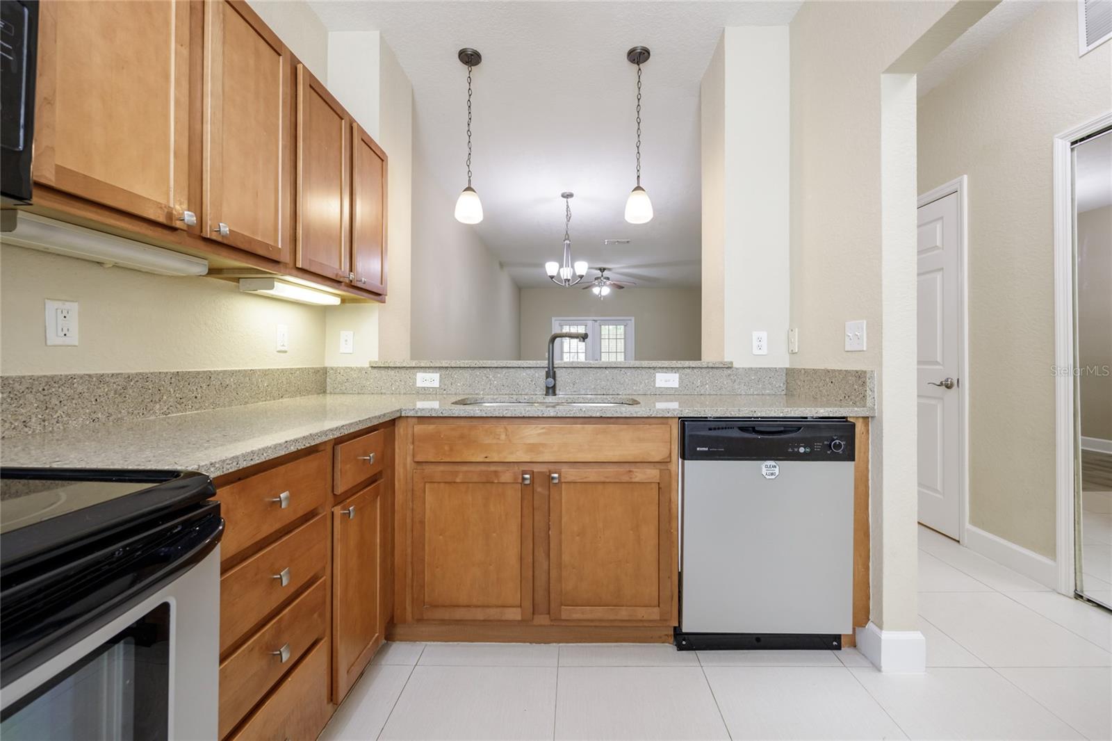 2508 SW 35TH PL #Q101