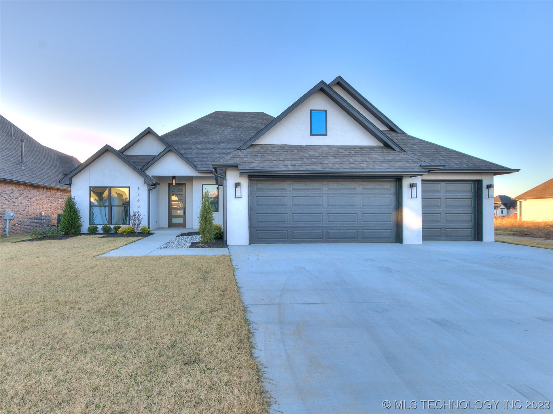 13654 S 21st Place E