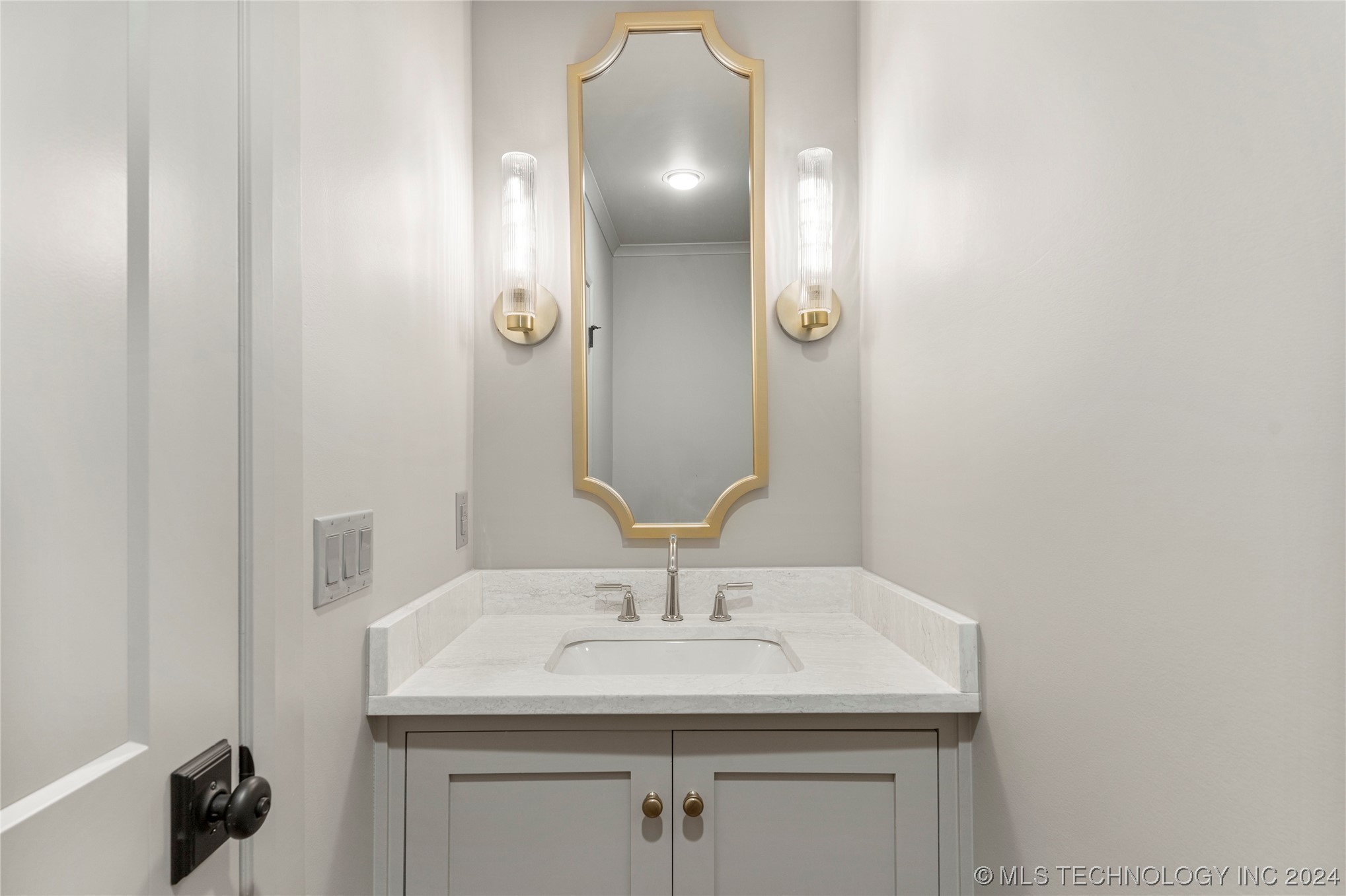 3346 S Wheeling Avenue