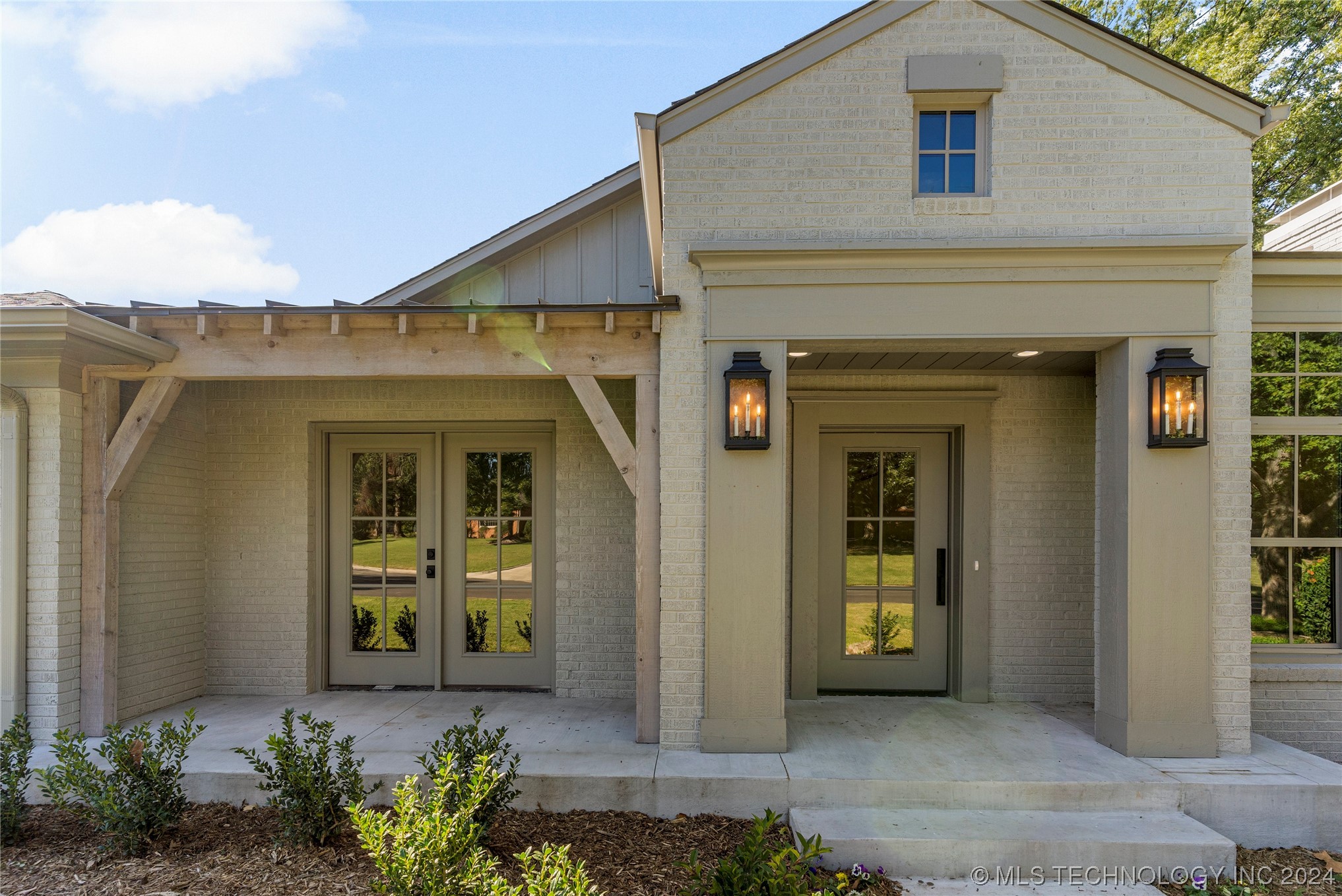 3346 S Wheeling Avenue