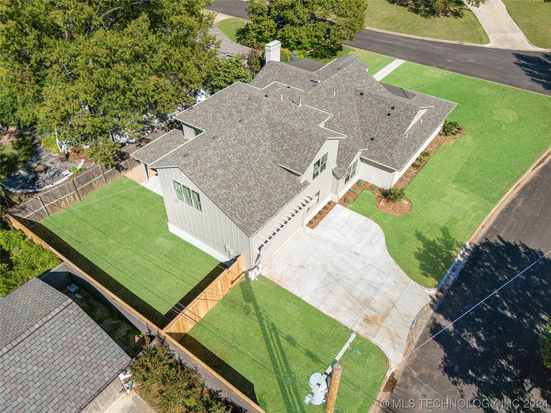 3346 S Wheeling Avenue