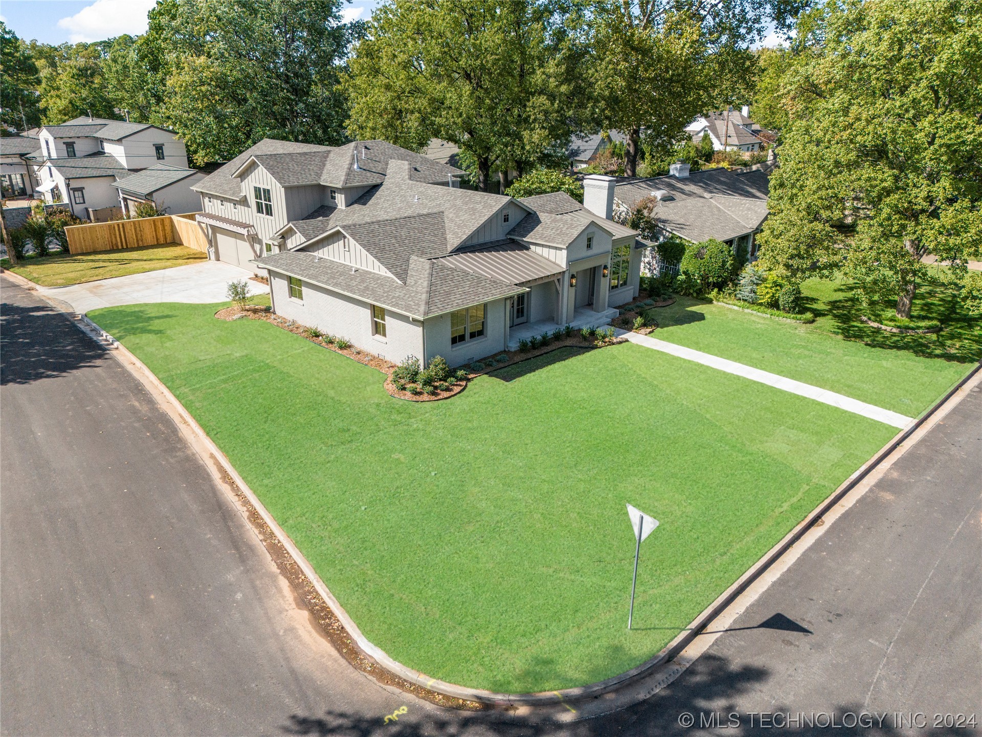 3346 S Wheeling Avenue