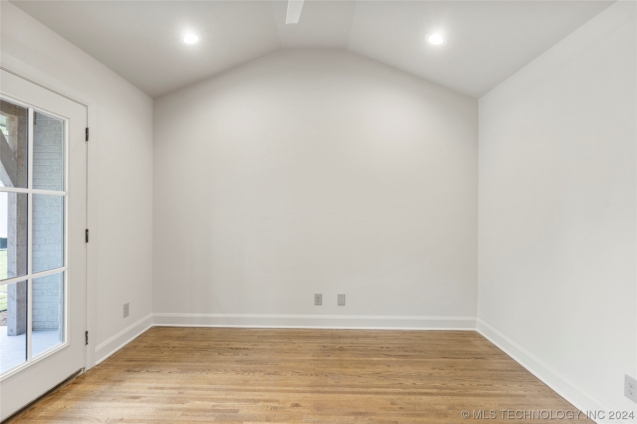 3346 S Wheeling Avenue