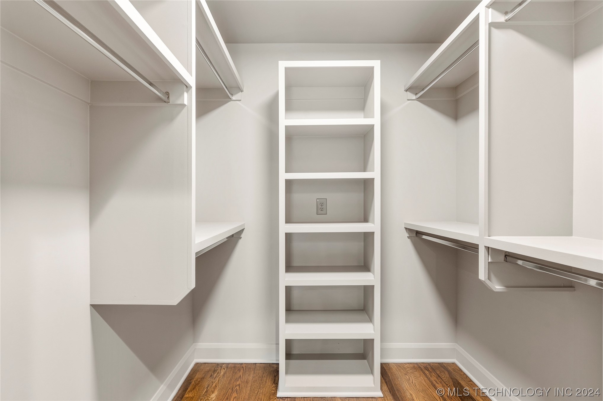 3346 S Wheeling Avenue